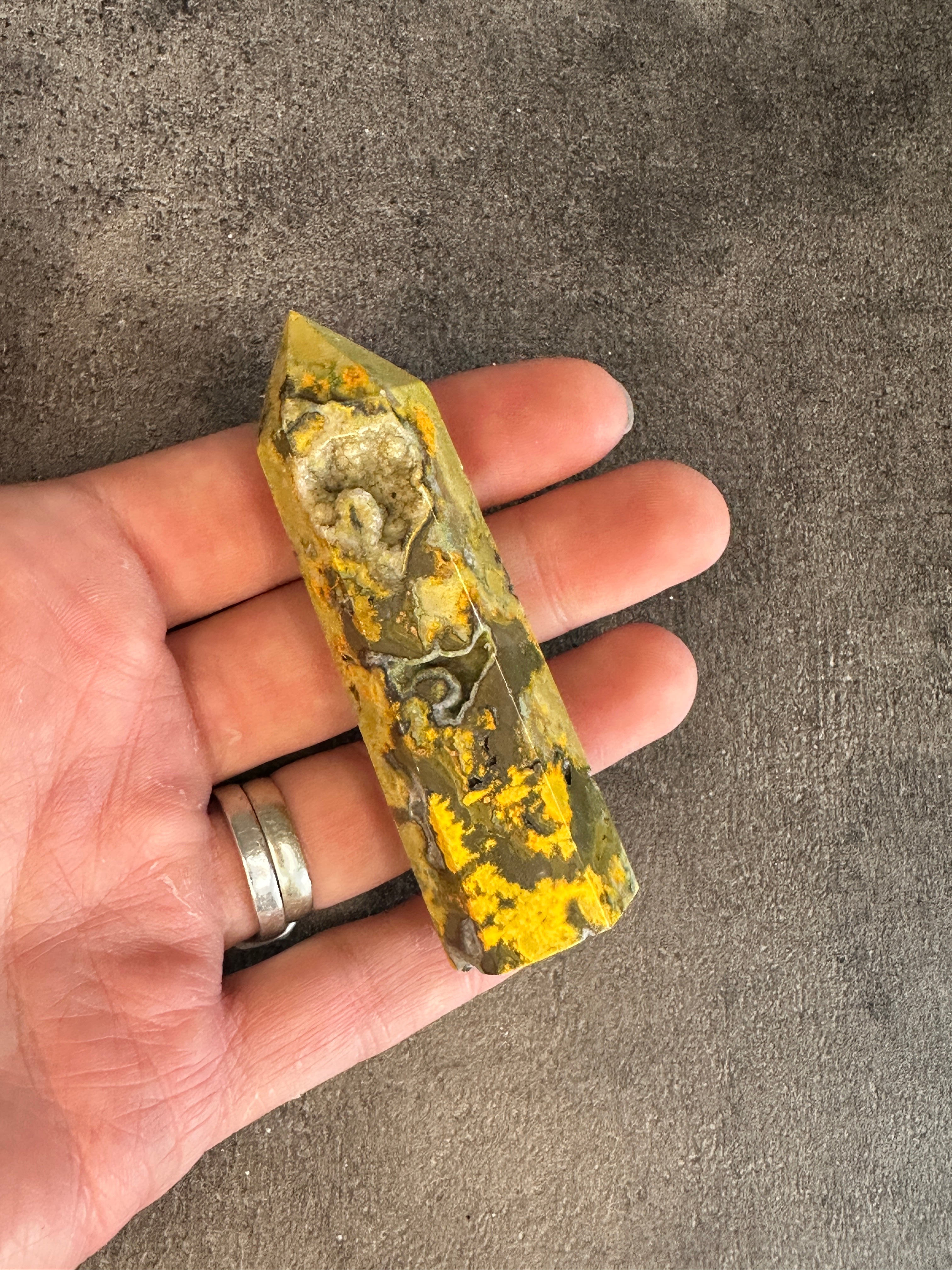 Bumblebee jasper - Tower