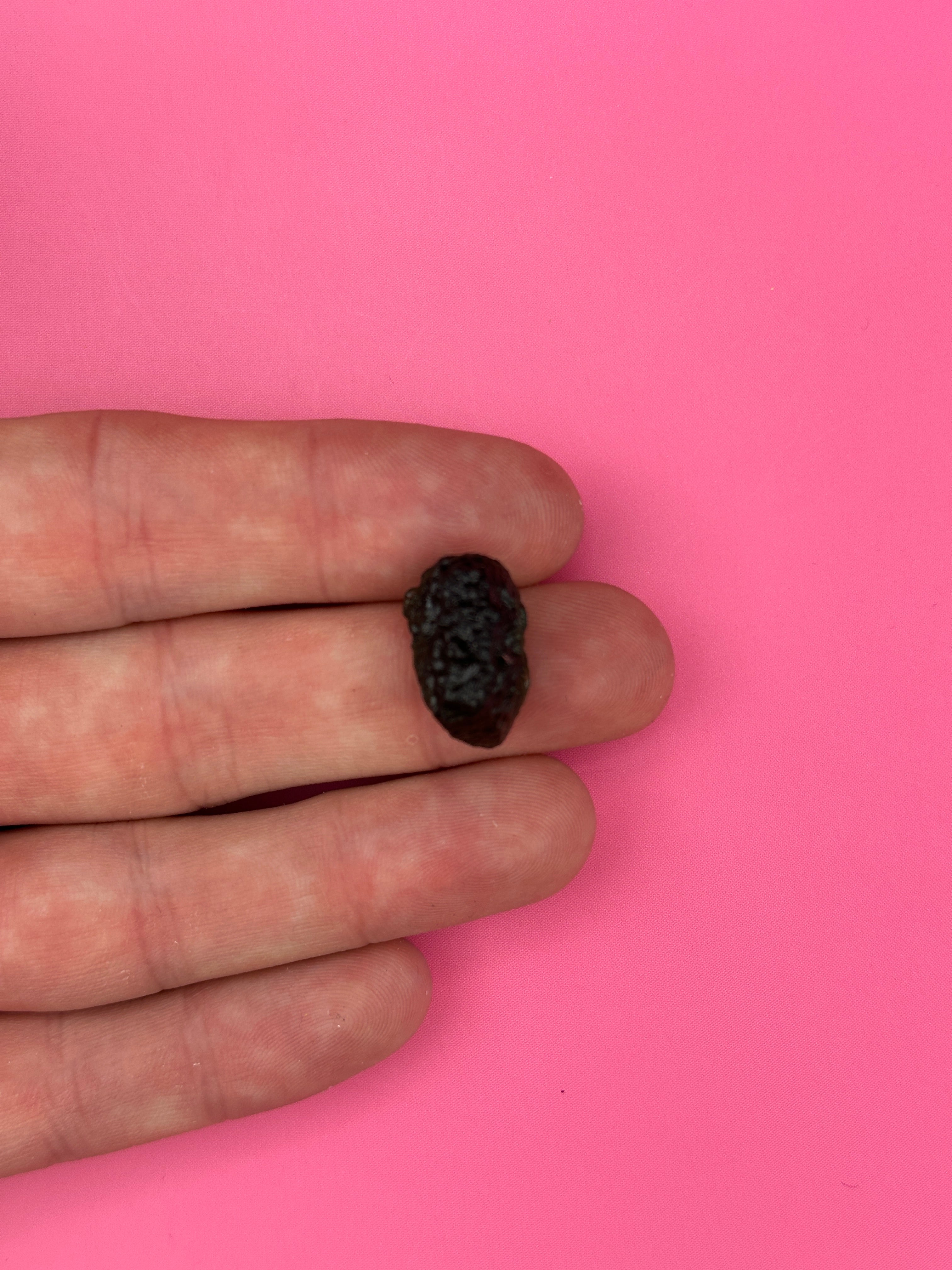 Moldavite - Rough/raw pieces