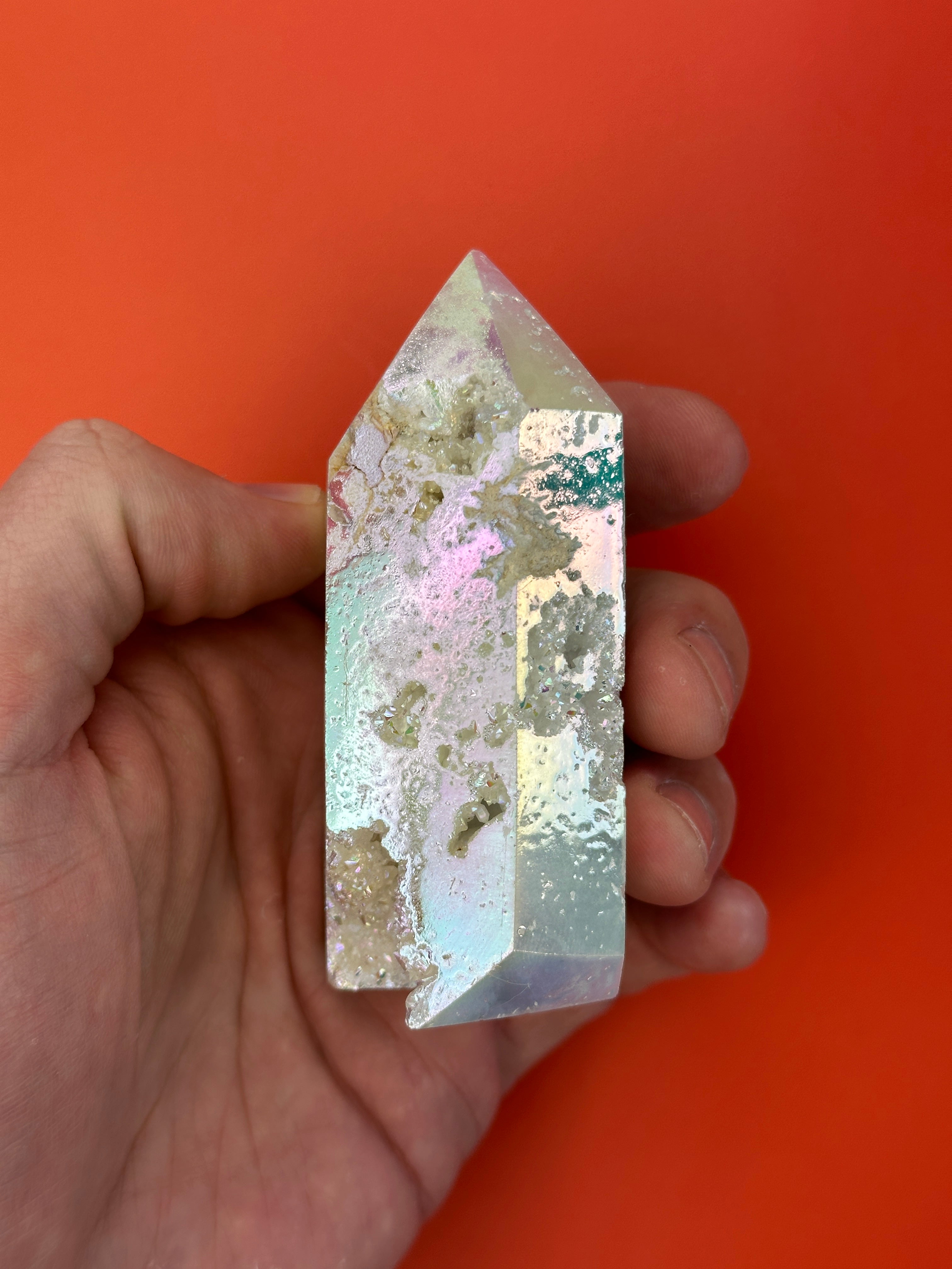 Angel aura - Rough tower with druzy