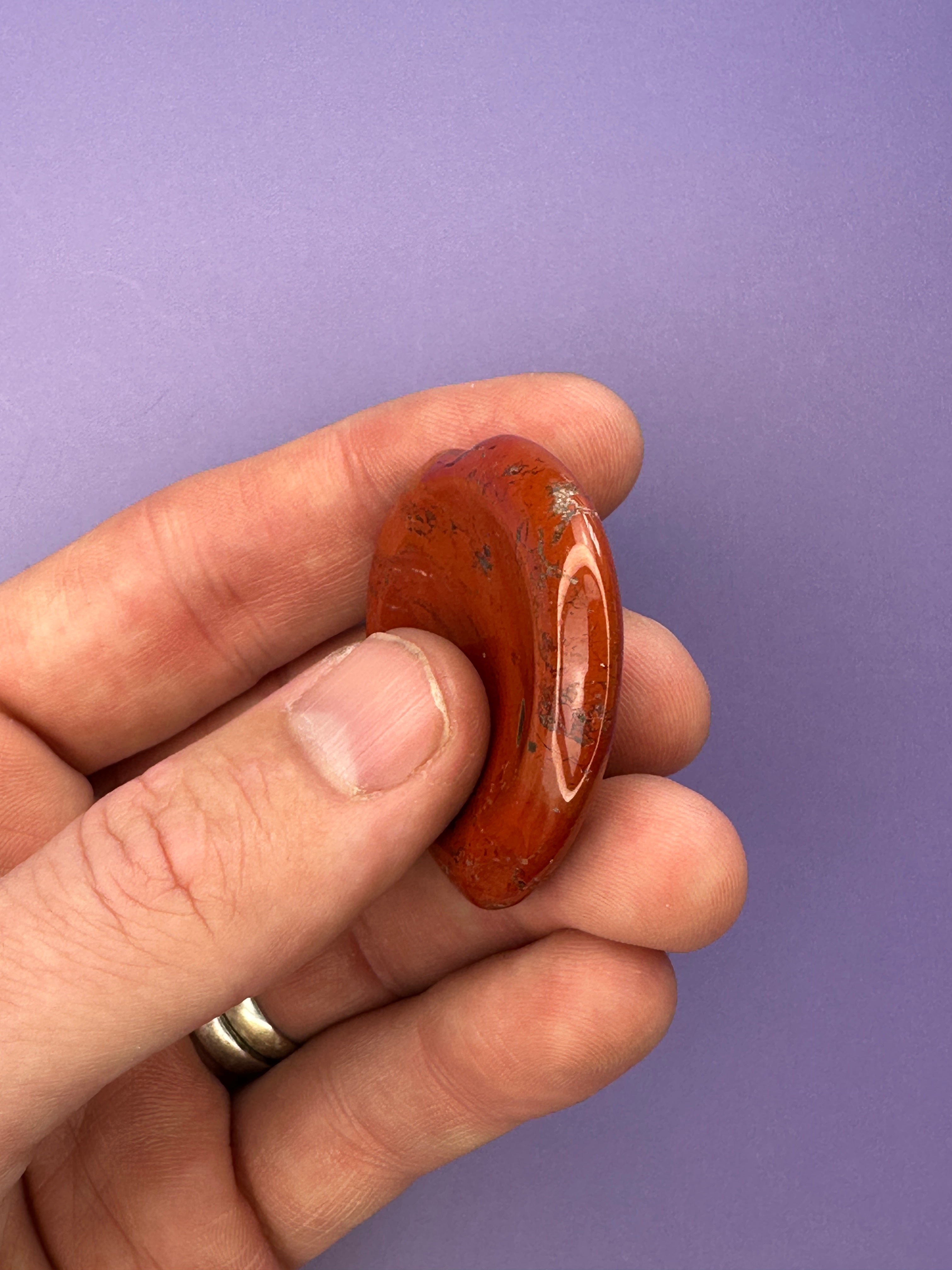 Red jasper - Heart thumbstone