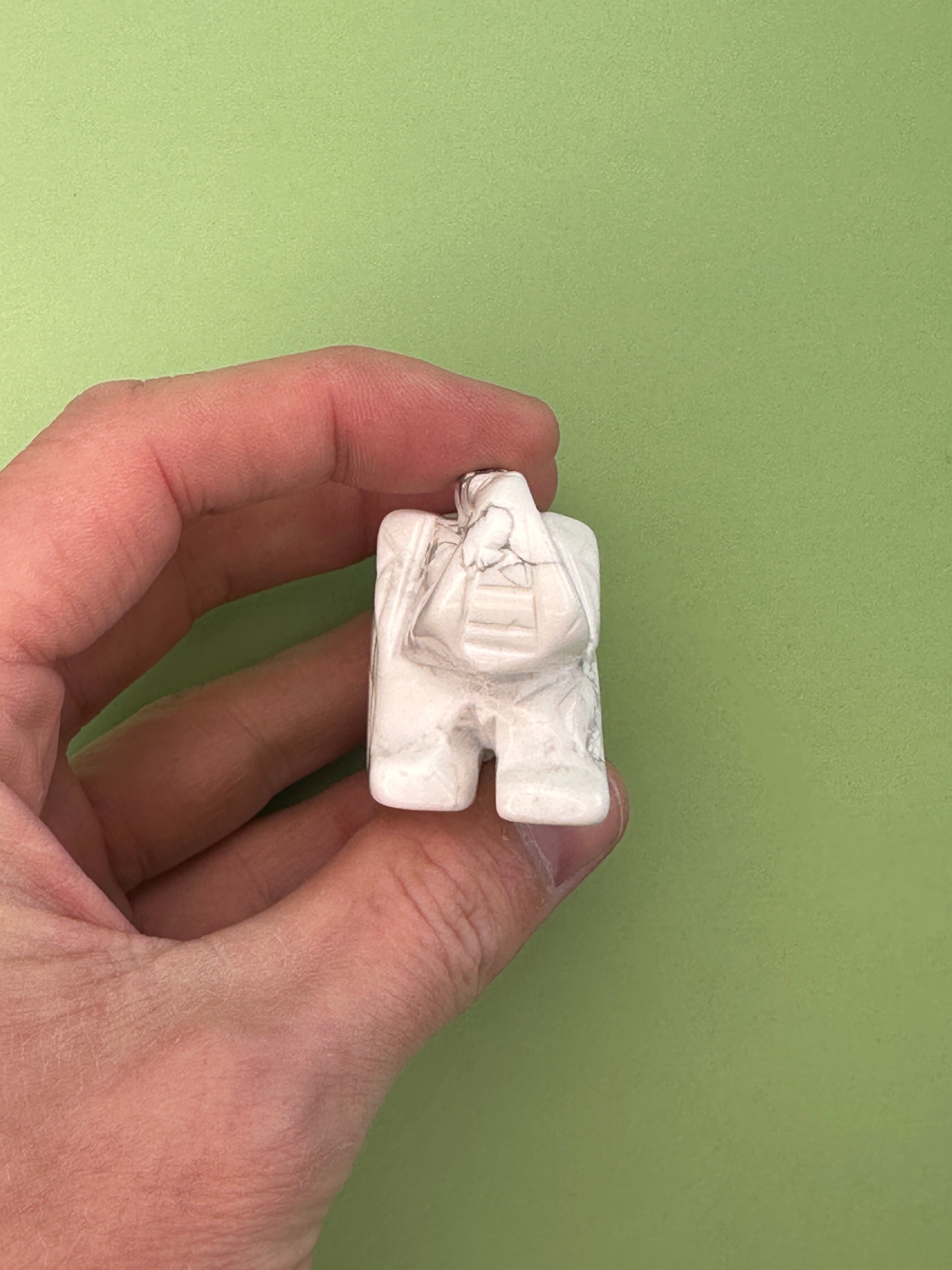 Howlite - Elephant