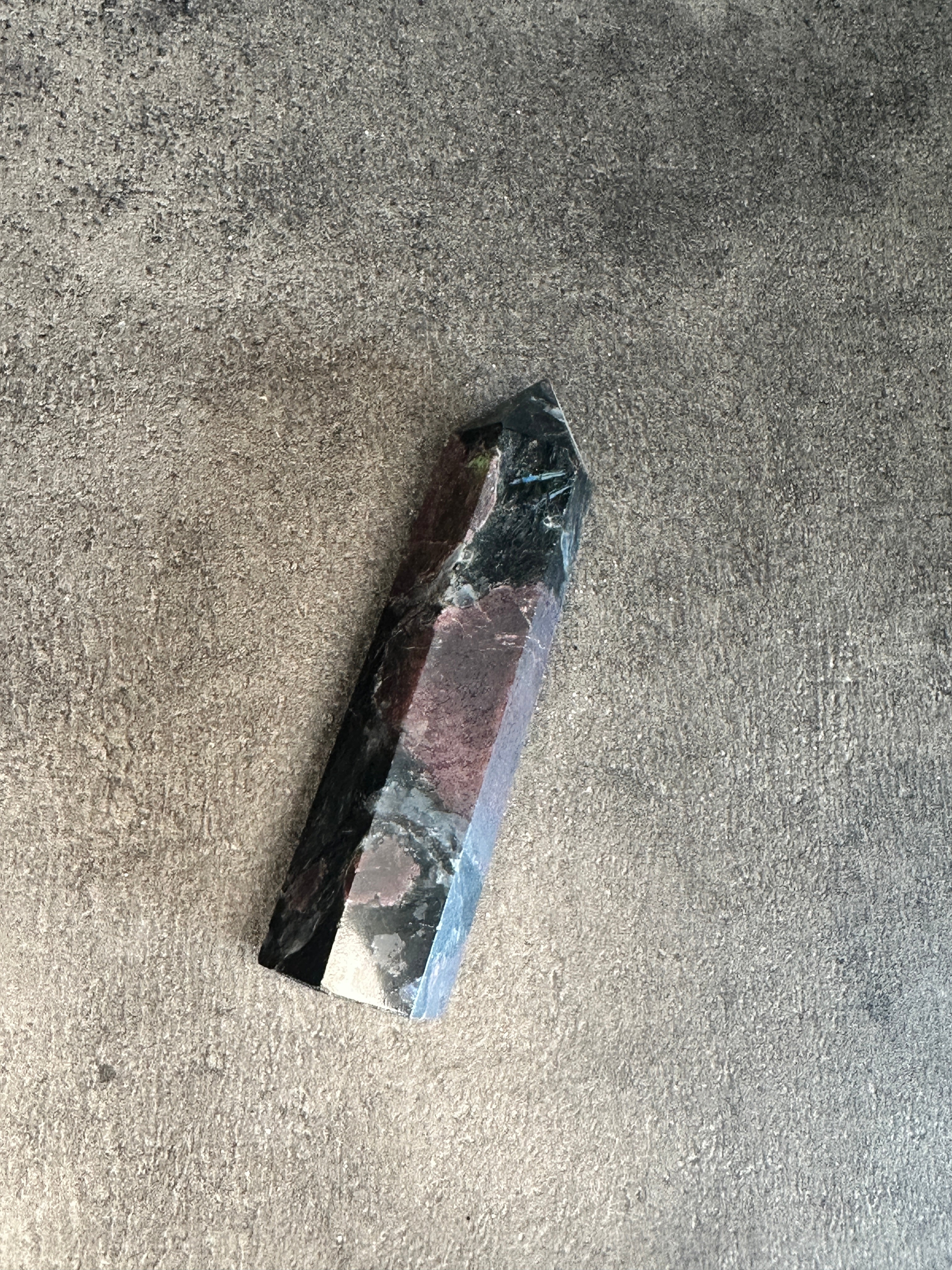 Ruby in arfvedsonite - Tower