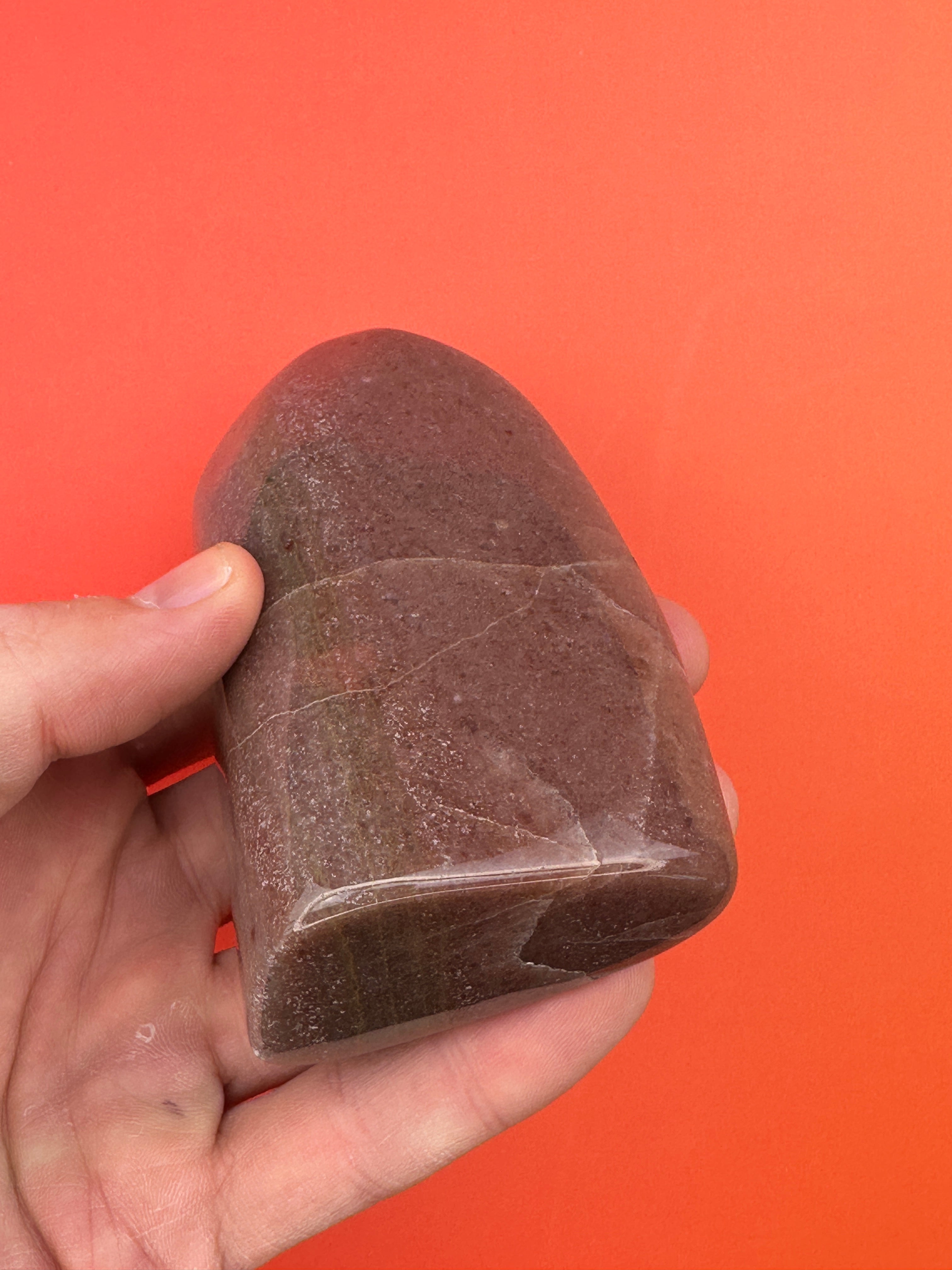 Strawberry quartz - Free form