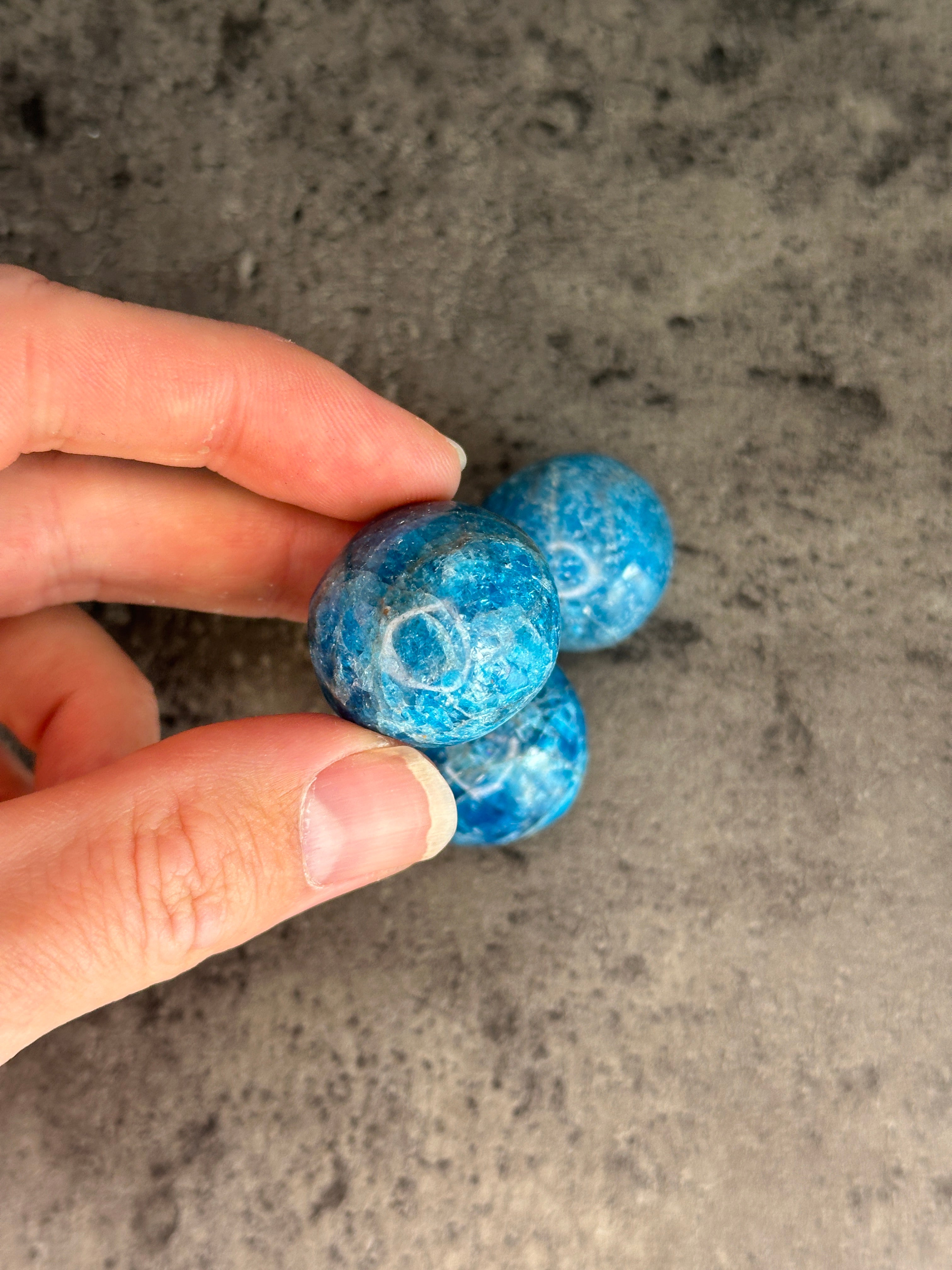 Apatite - Tumblestone (Blue)