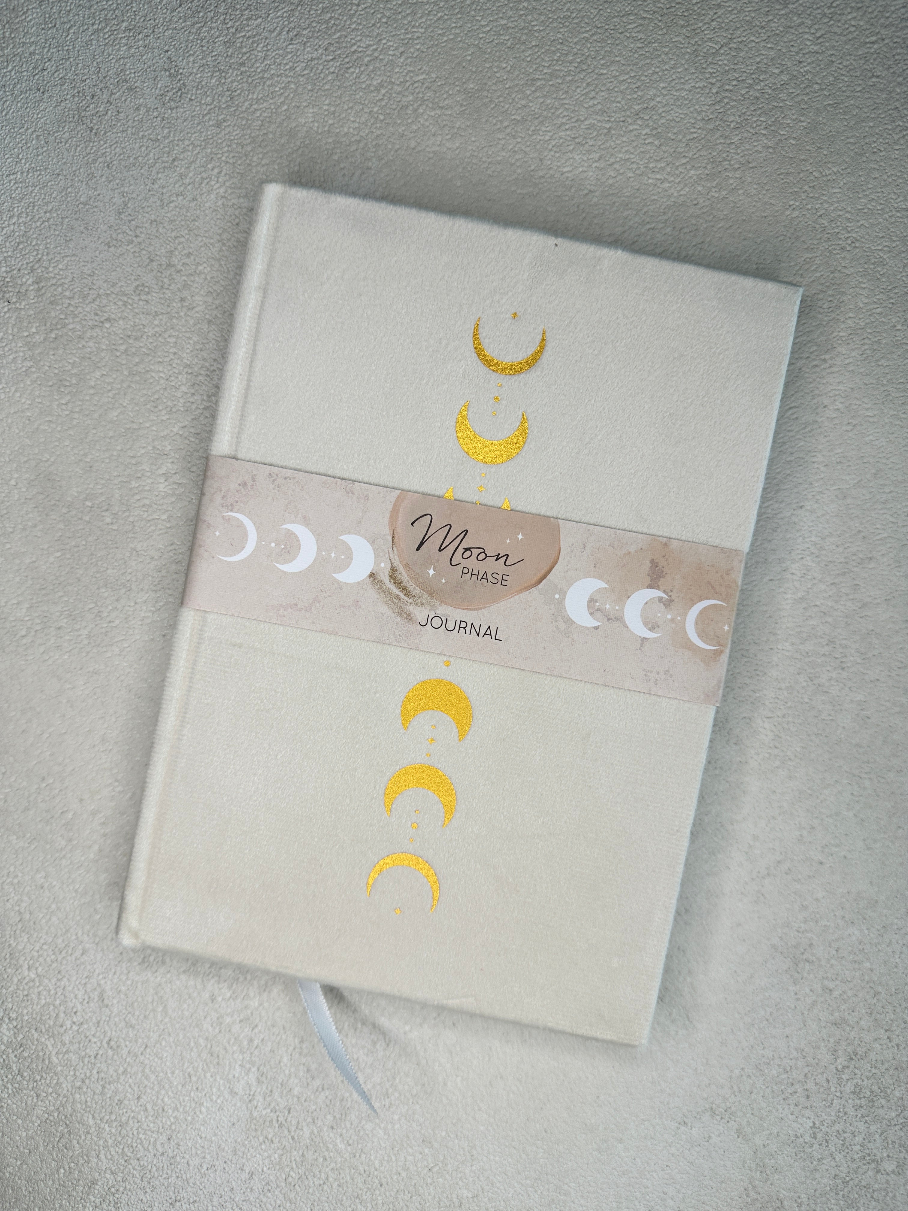 Manifestation moon journal - Velour padded cover