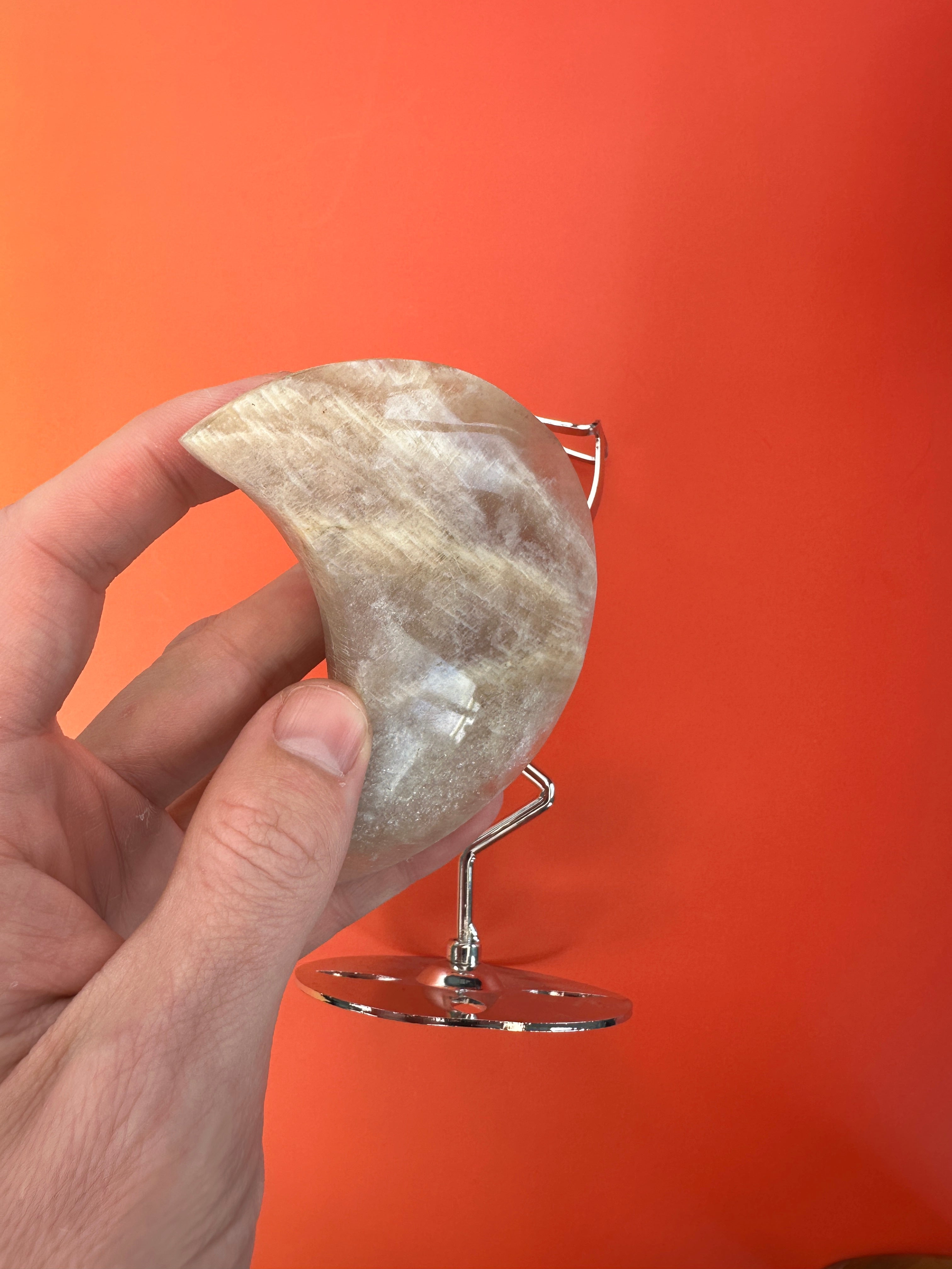 Peach moonstone - Moon on stand
