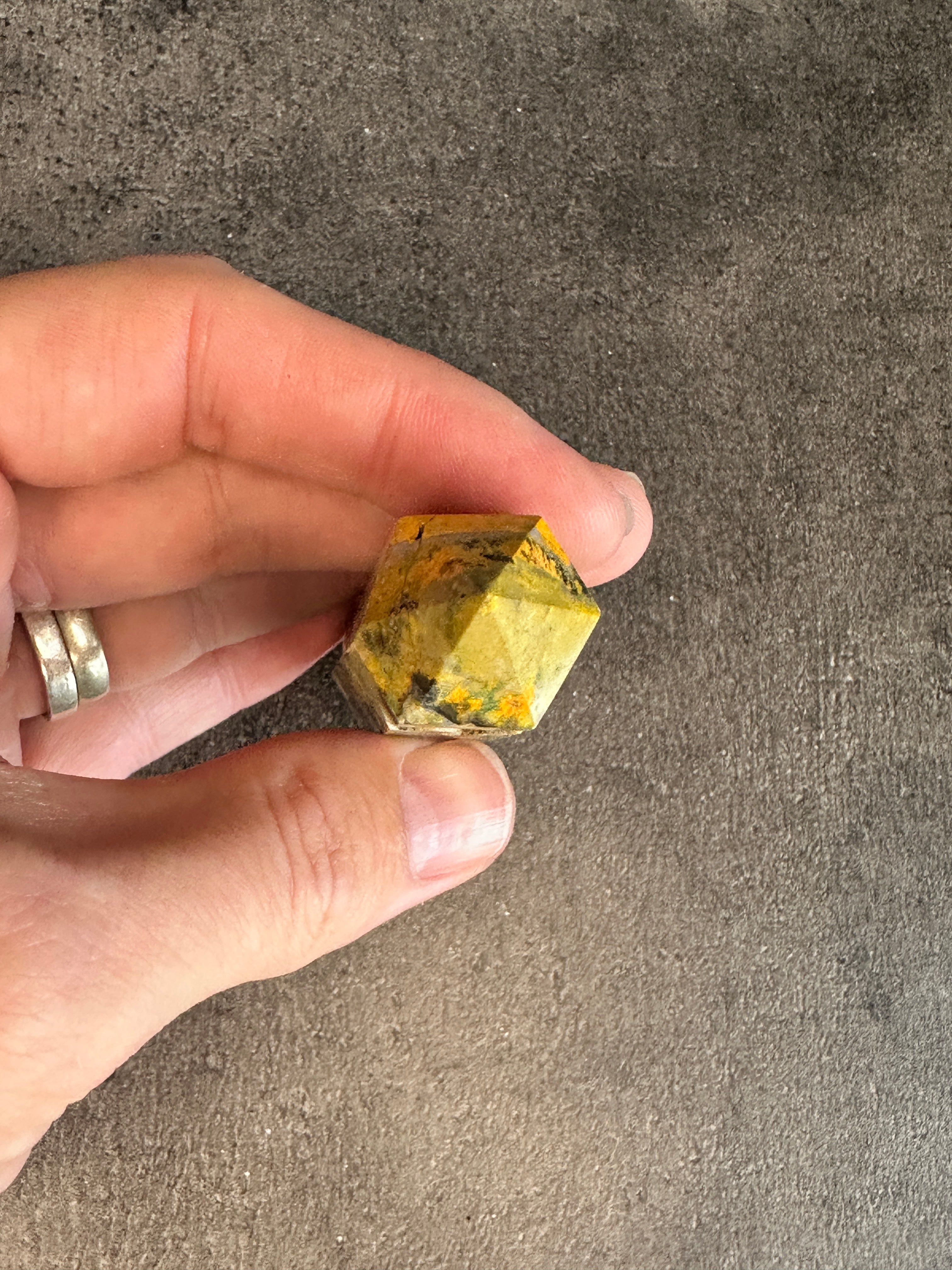 Bumblebee jasper - Tower