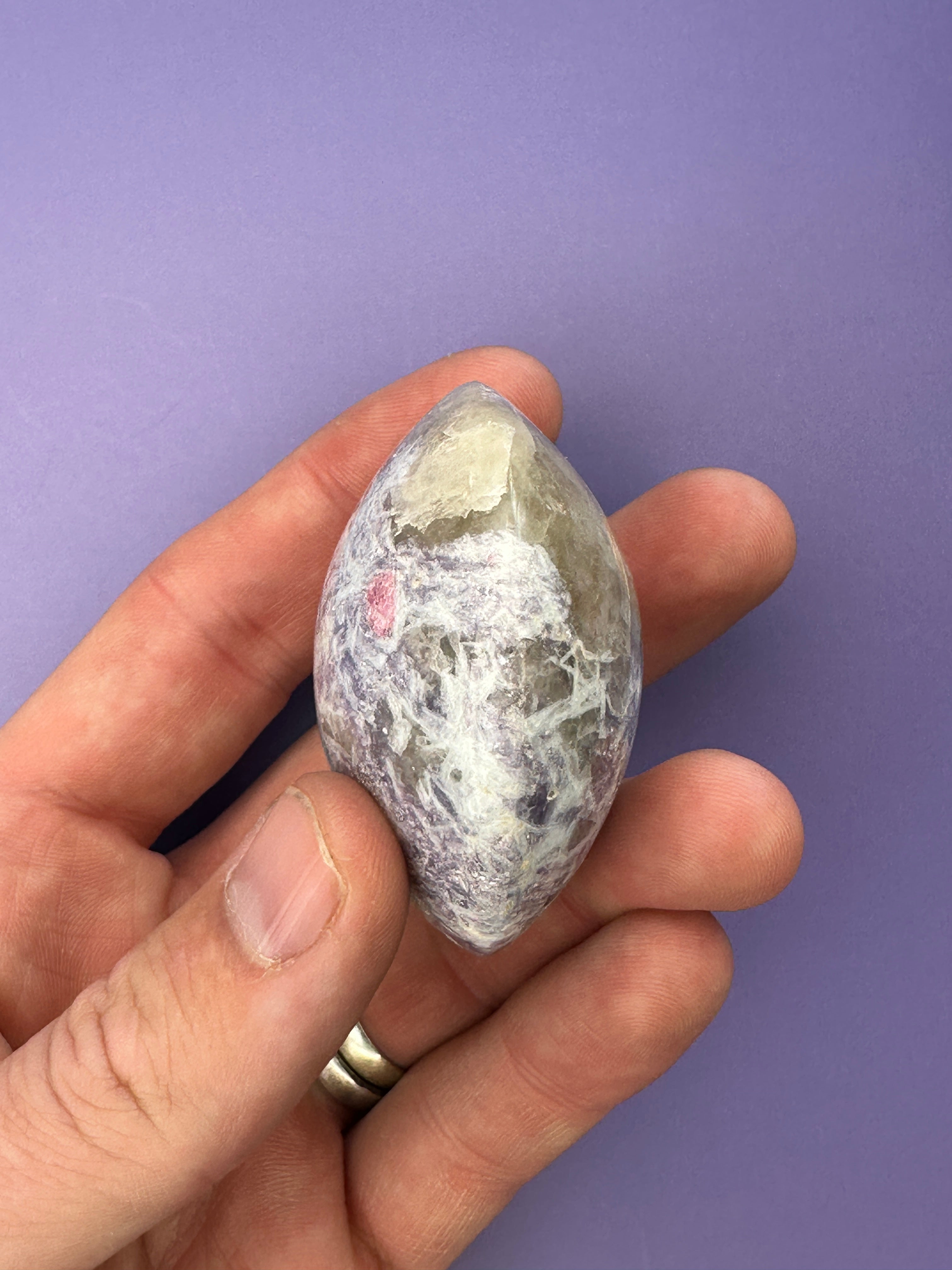 Unicorn stone - Gallet stone