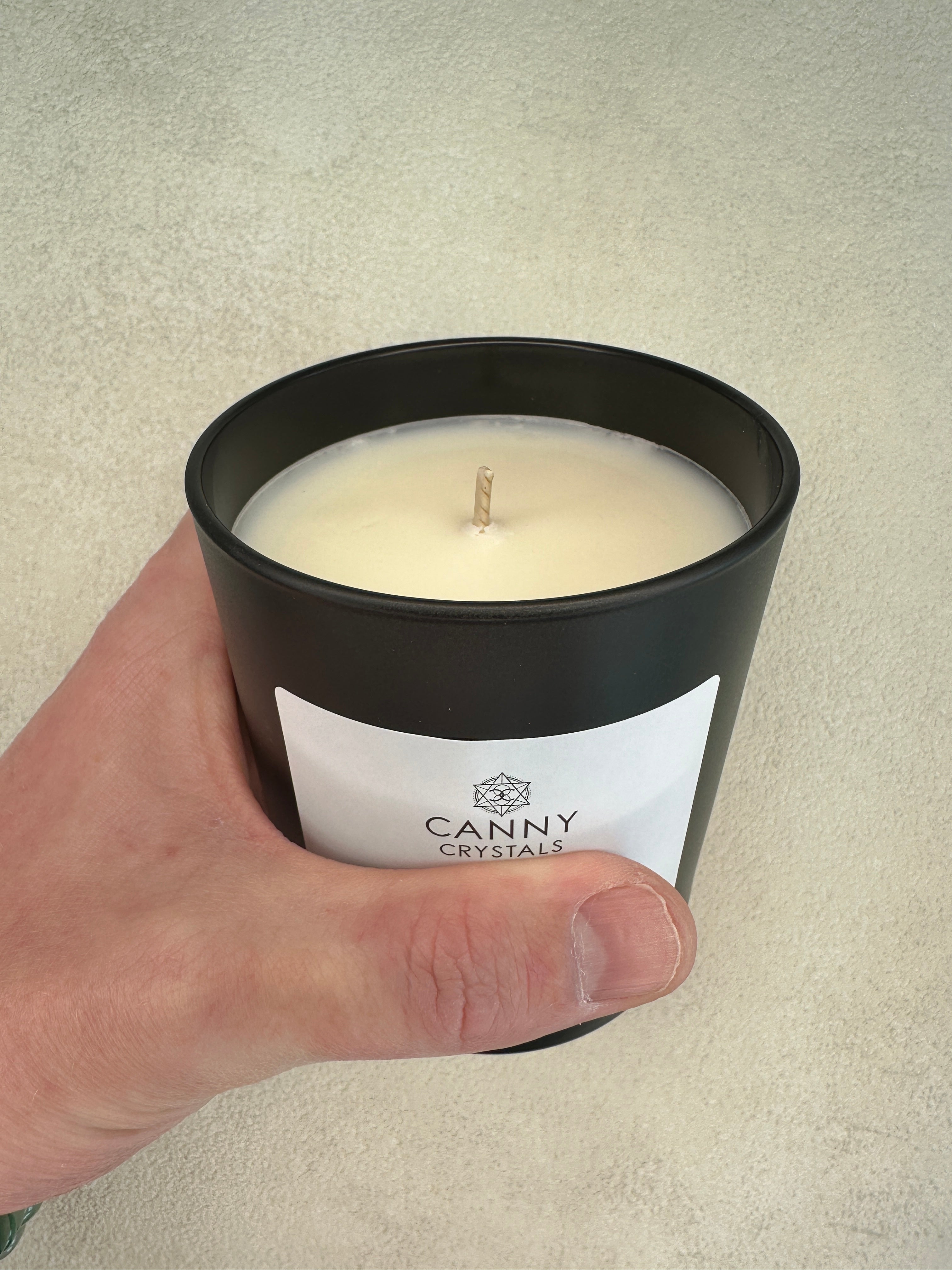 Reiki-infused ritual candle - Good Energy