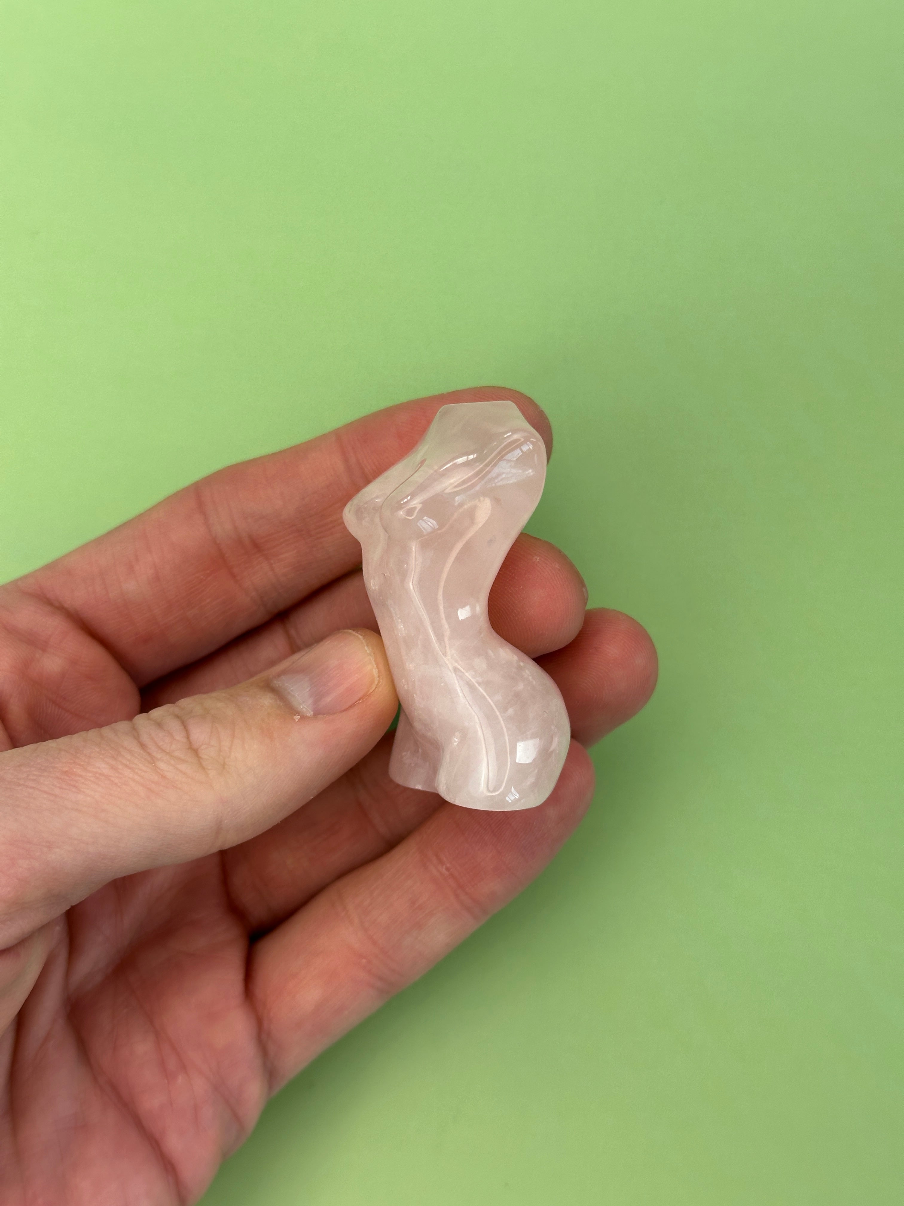Rose quartz - Female torso