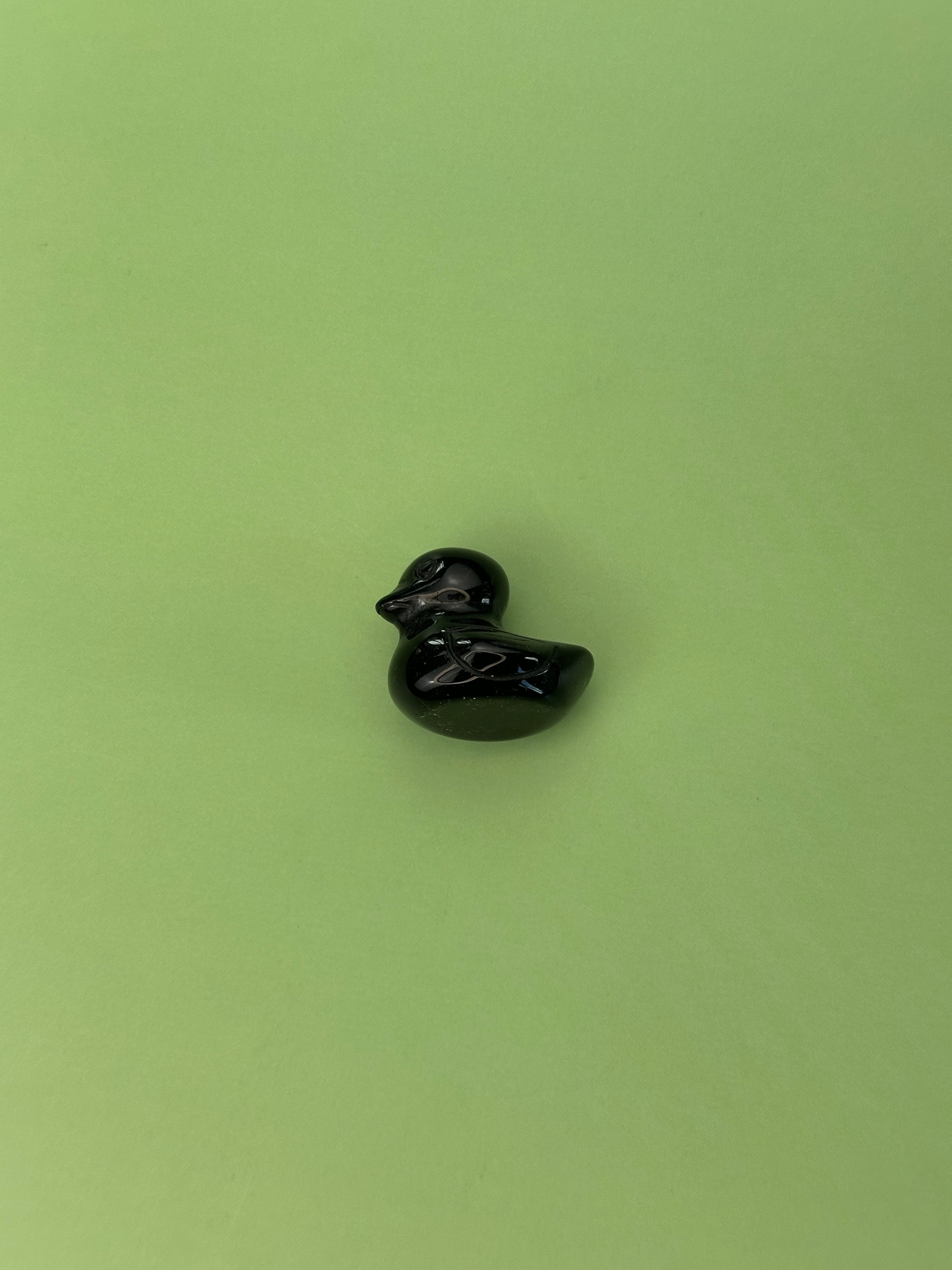 Black obsidian - Duck