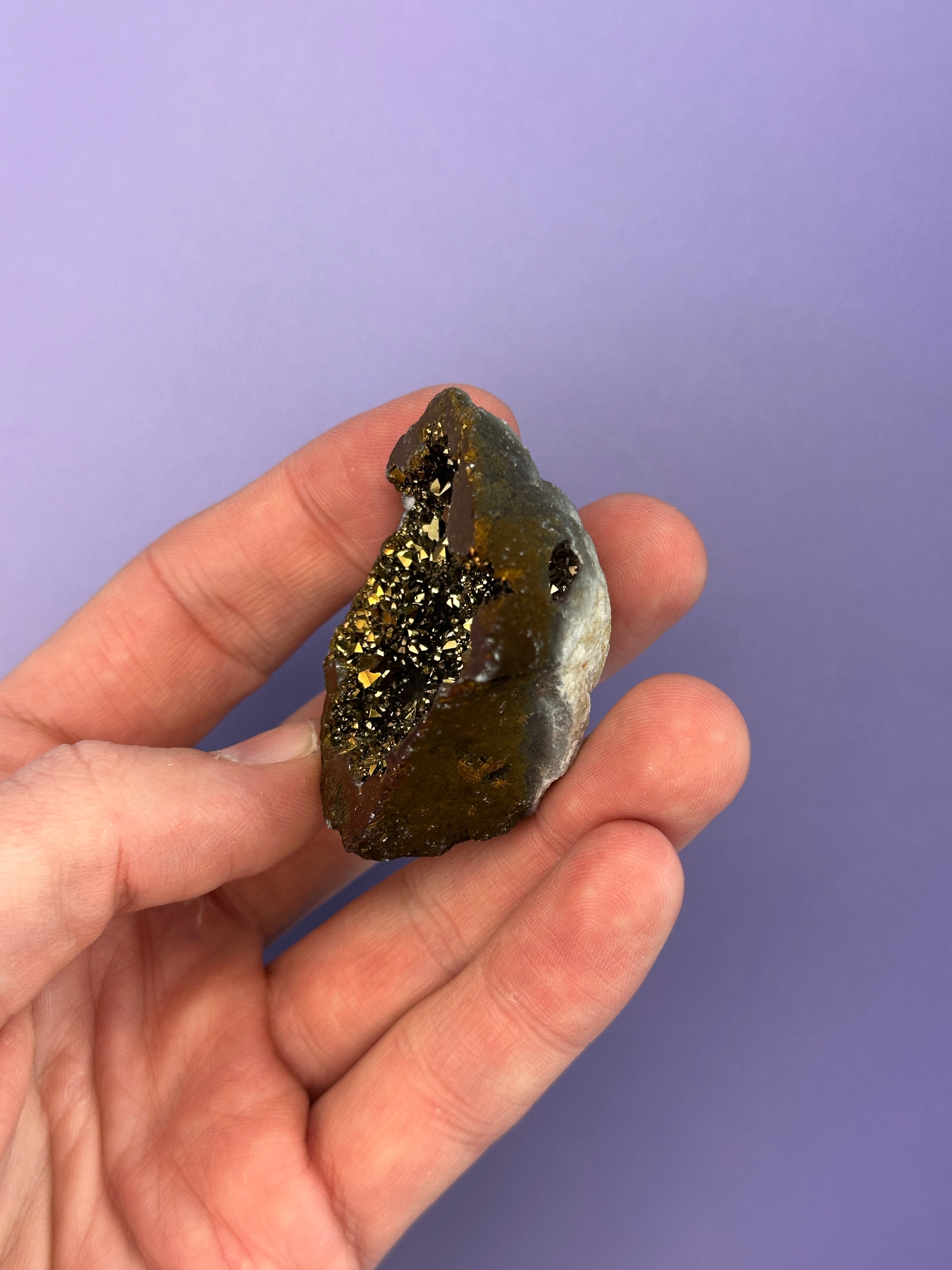 Gold aura quartz - Half geode