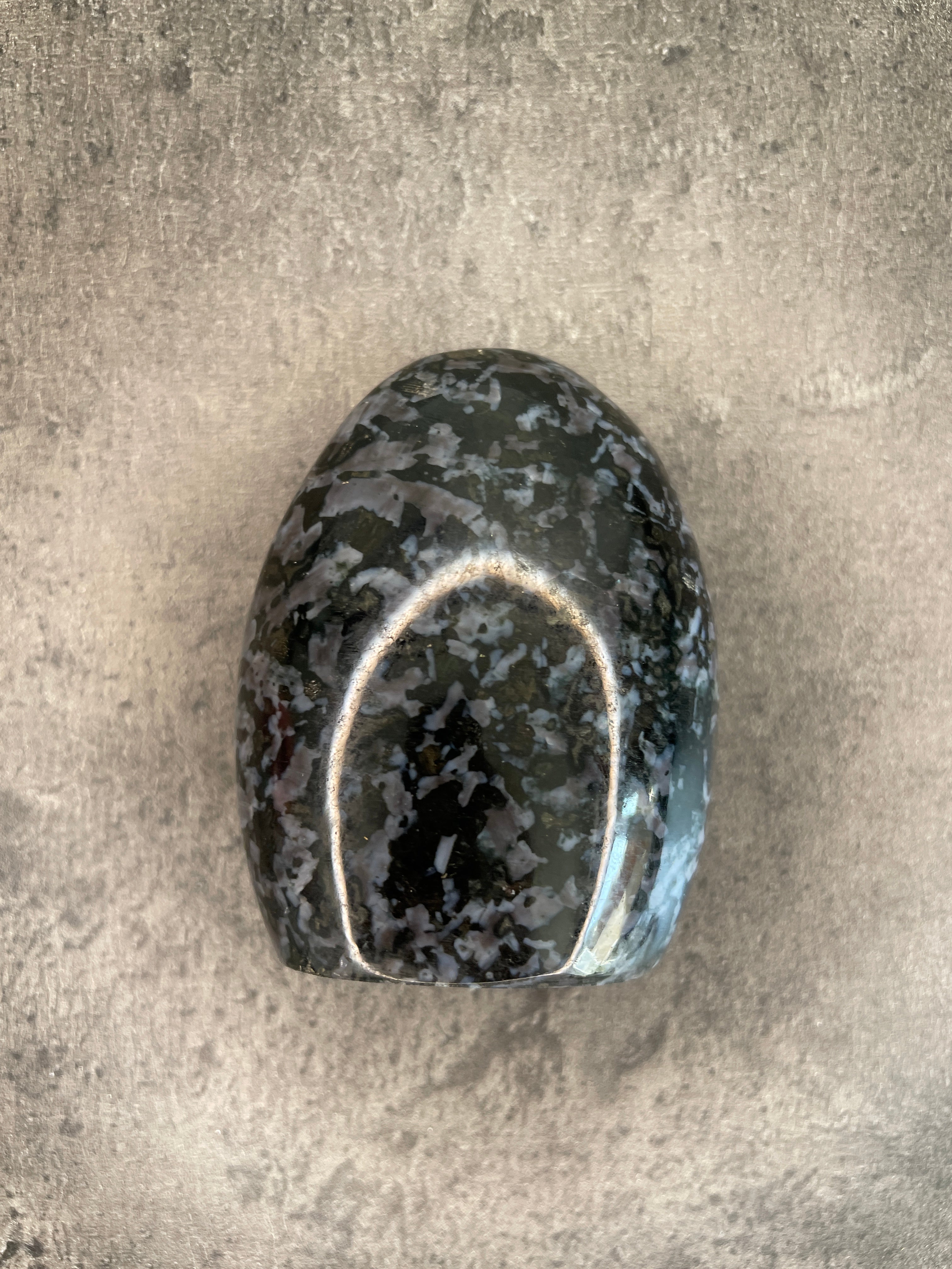 Indigo gabbro - Free form