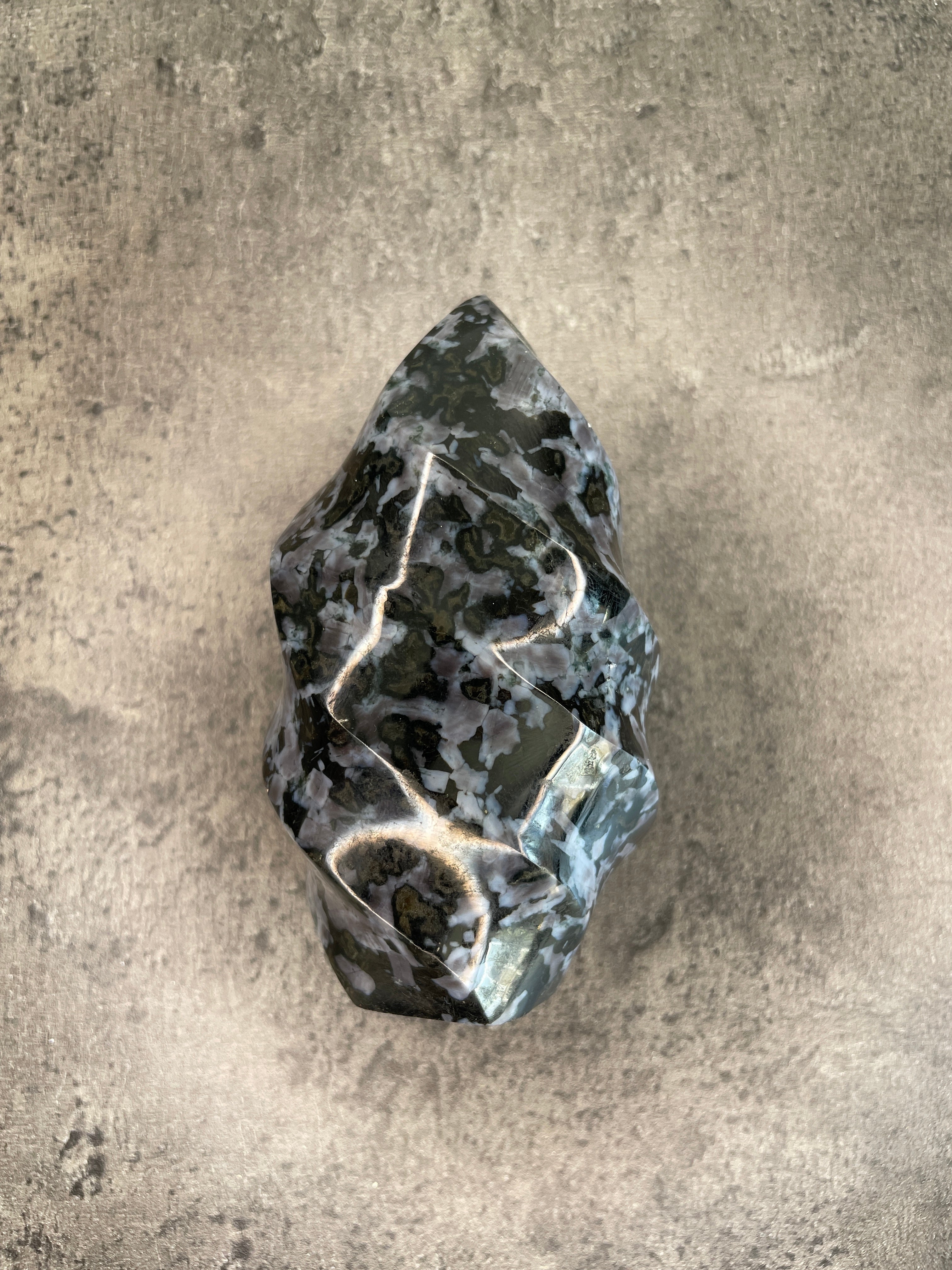 Indigo gabbro - Flame