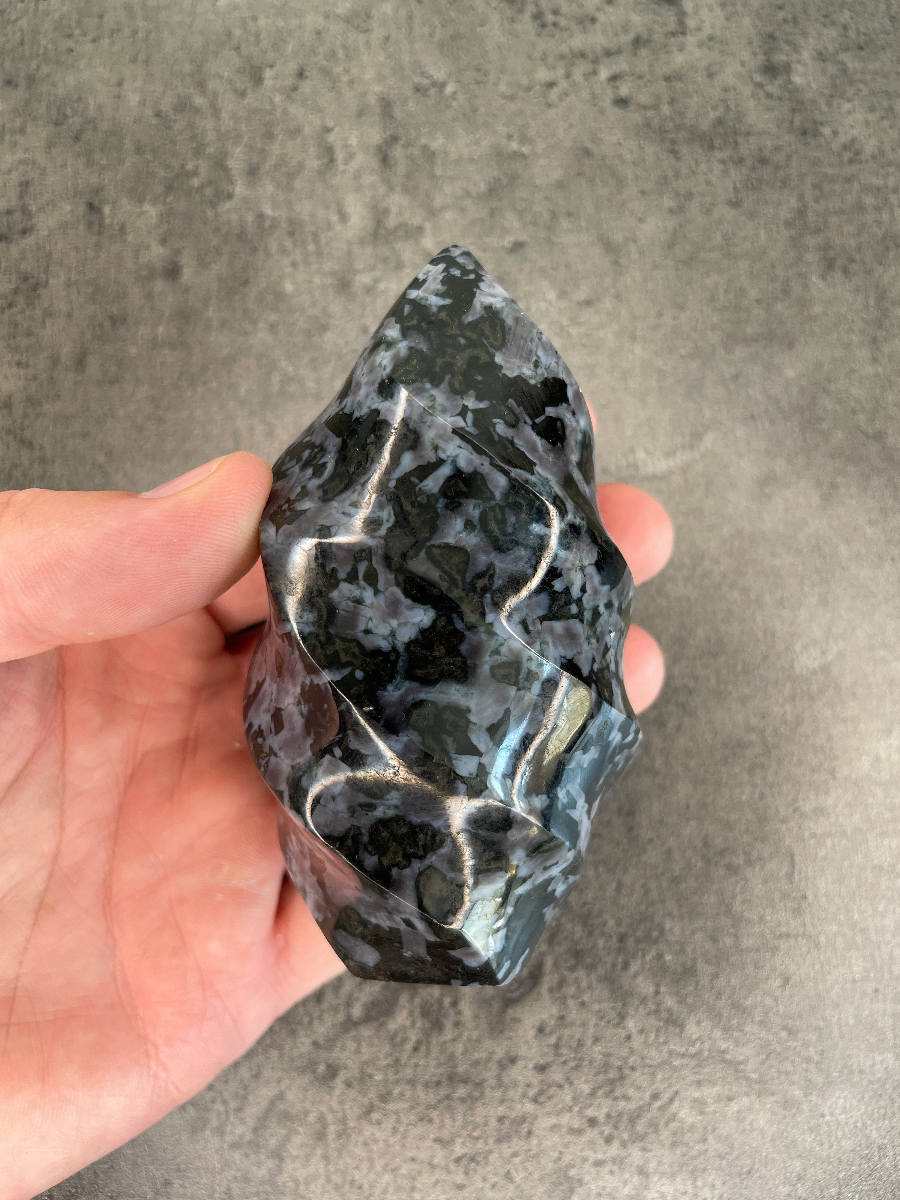 Indigo gabbro - Flame