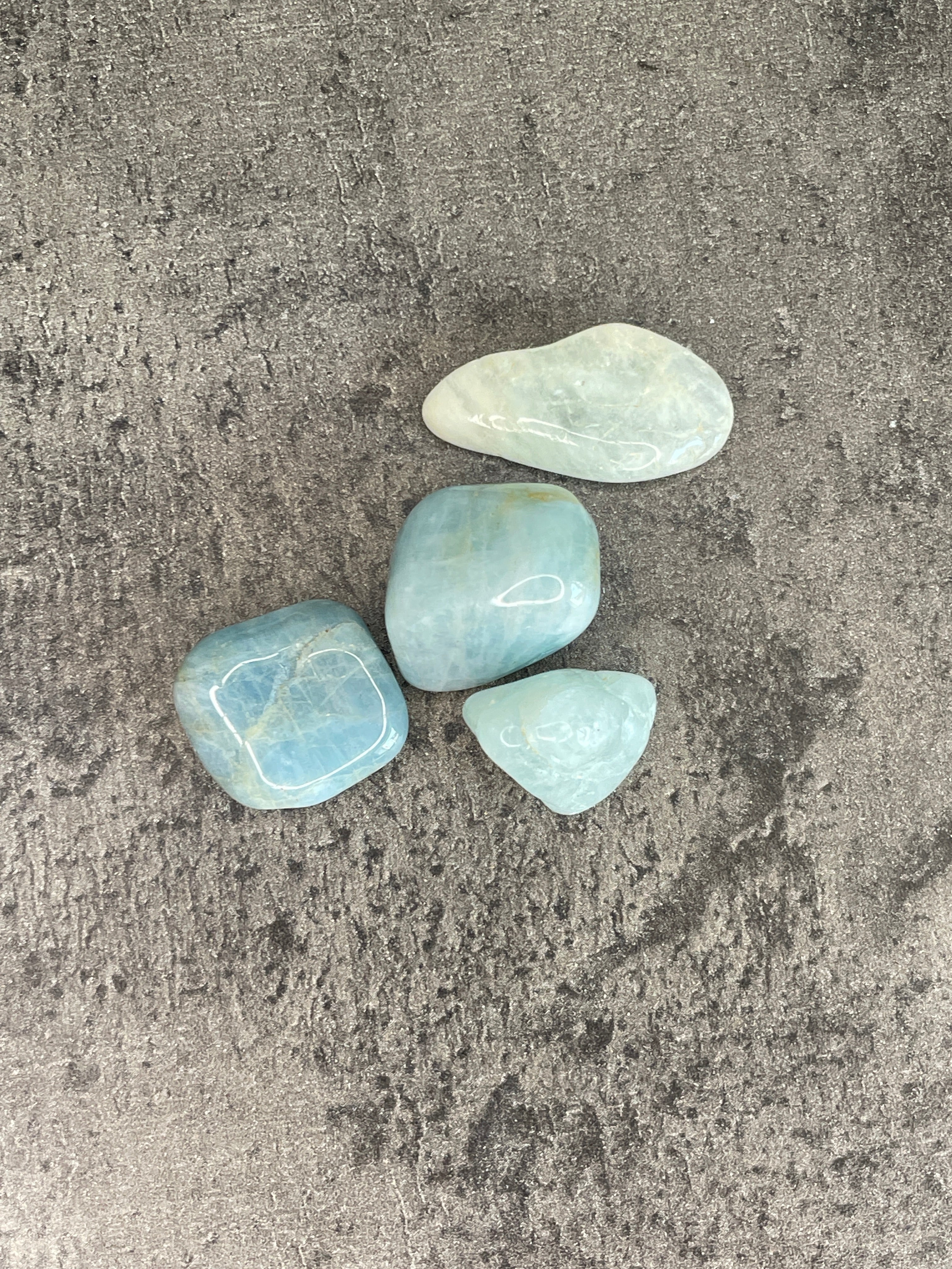 Aquamarine - Tumblestone - Small