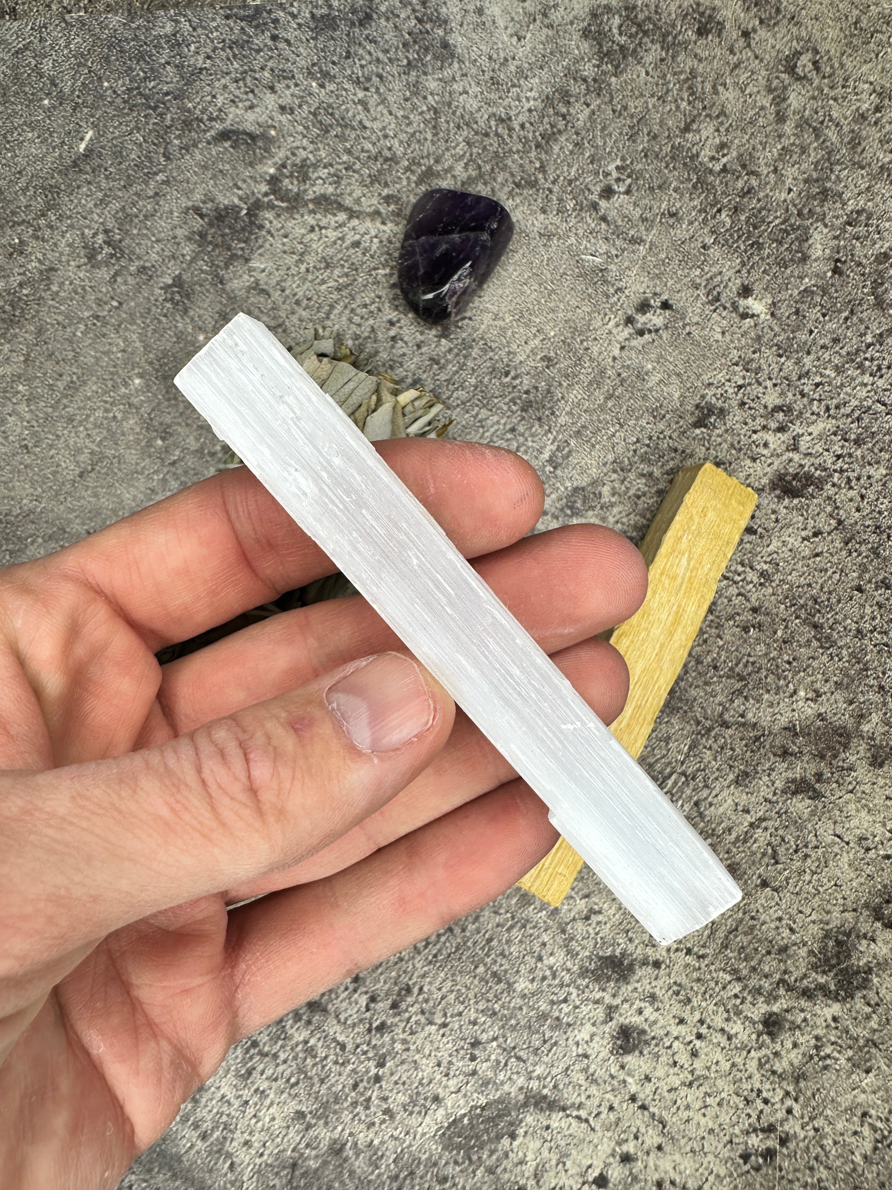 Smudge kit - Sage, Palo Santo, Selenite and Amethyst