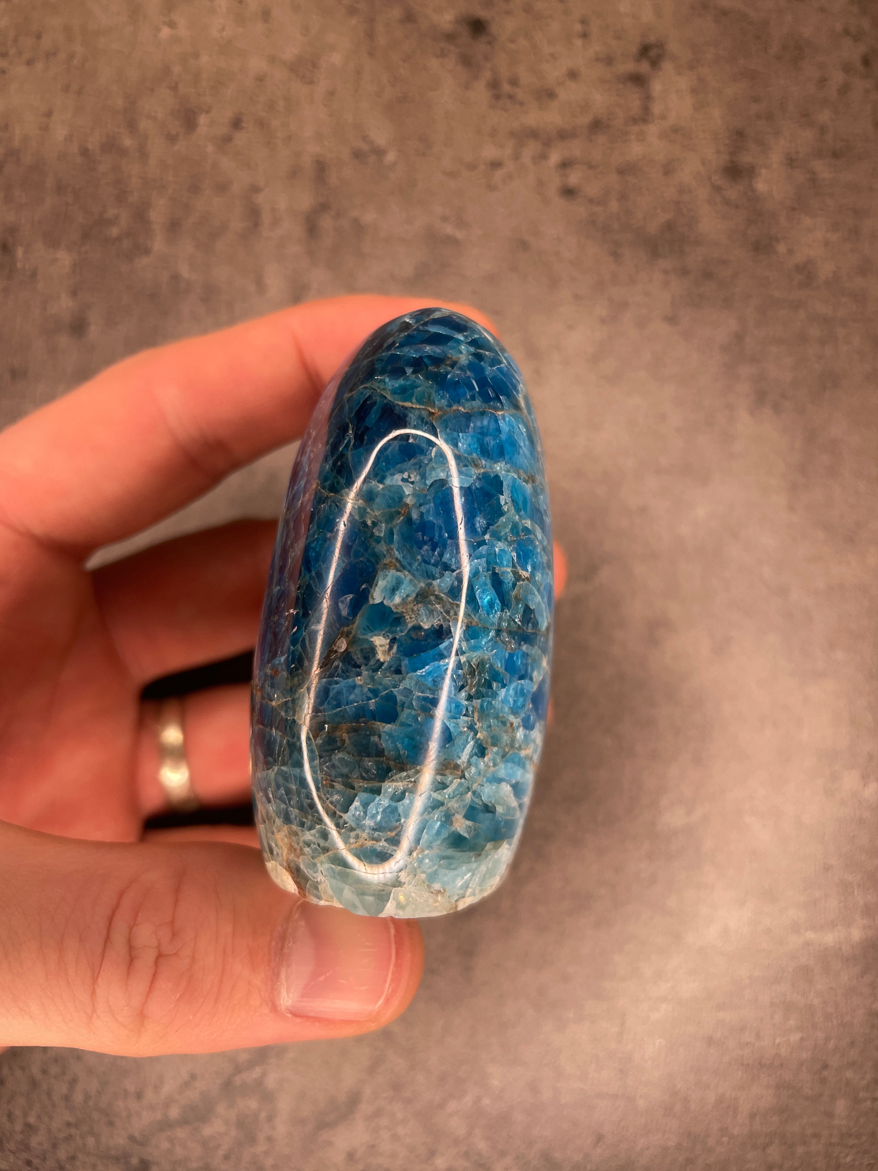 Apatite - Free form