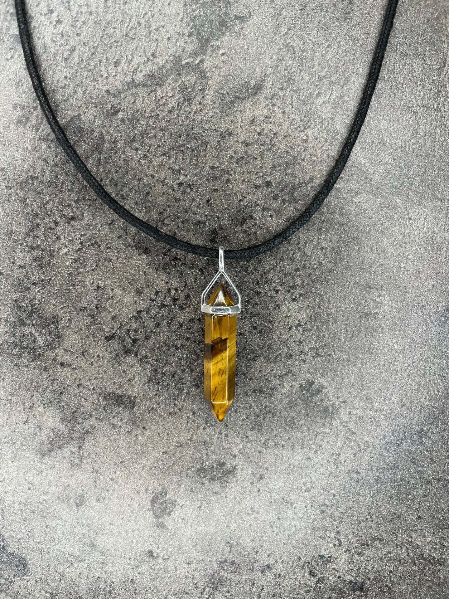 Willpower pendant - Tiger's eye (sterling silver)
