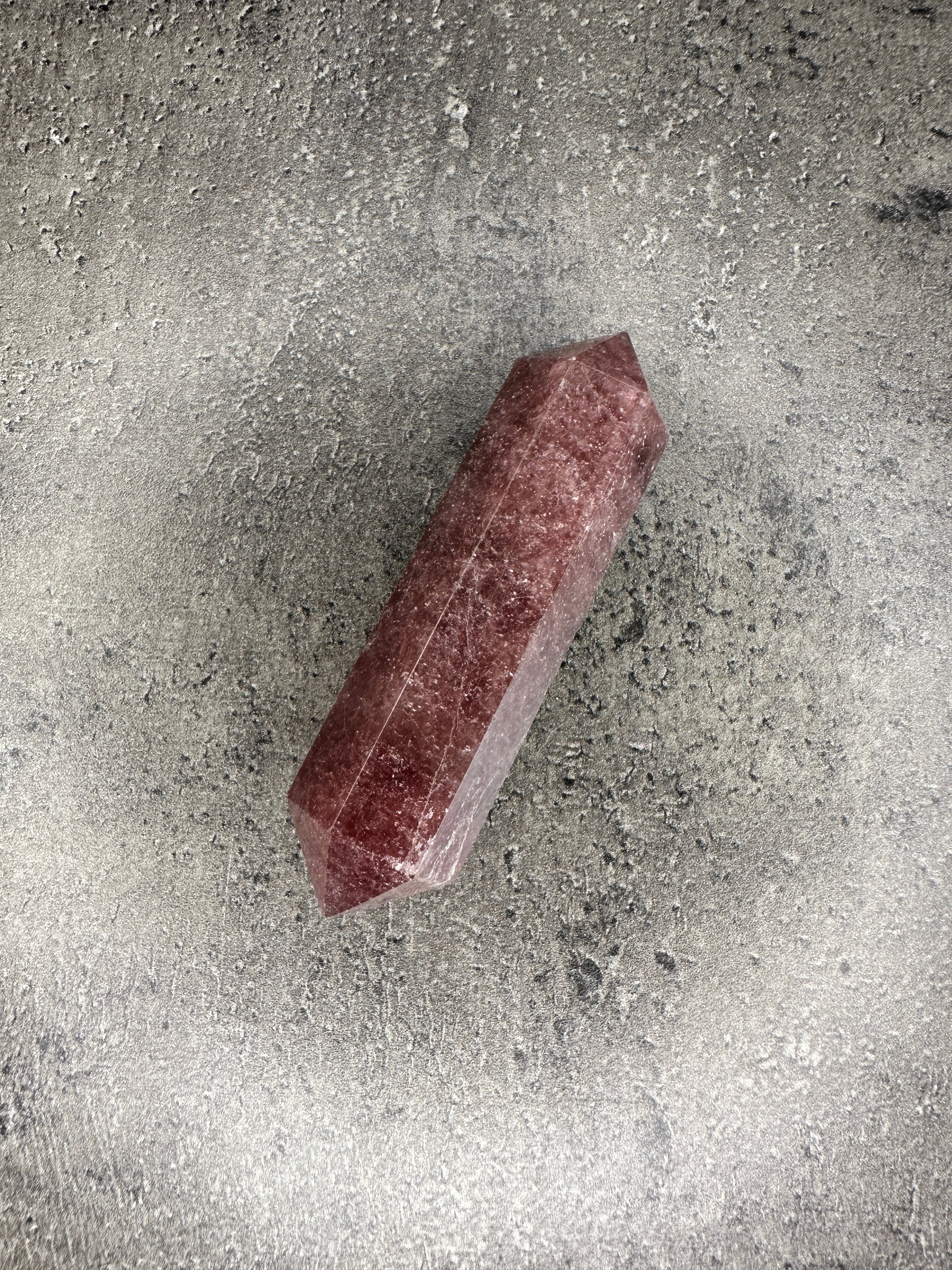 Strawberry quartz - Double-terminated point