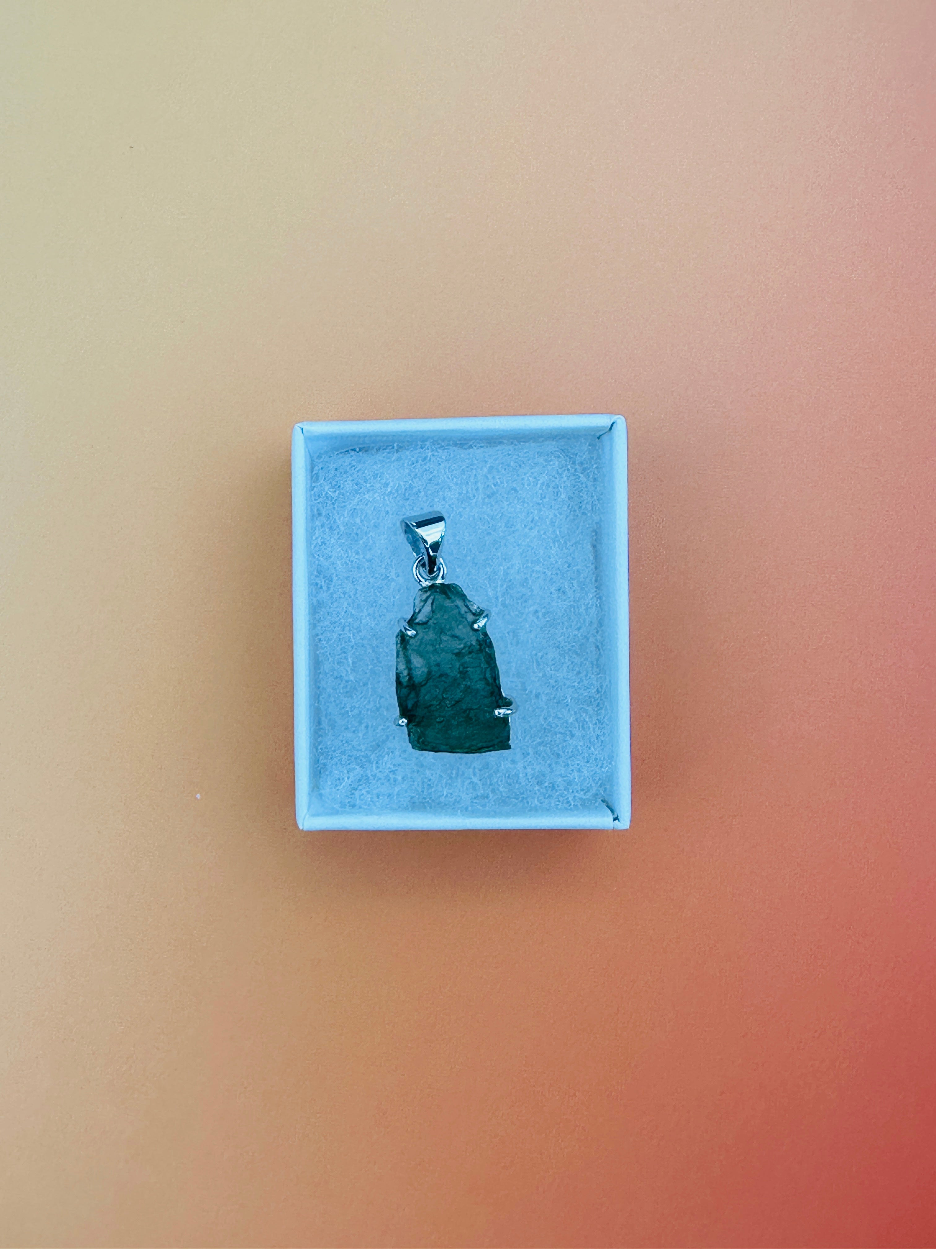 Moldavite - Necklace pendant - Rough