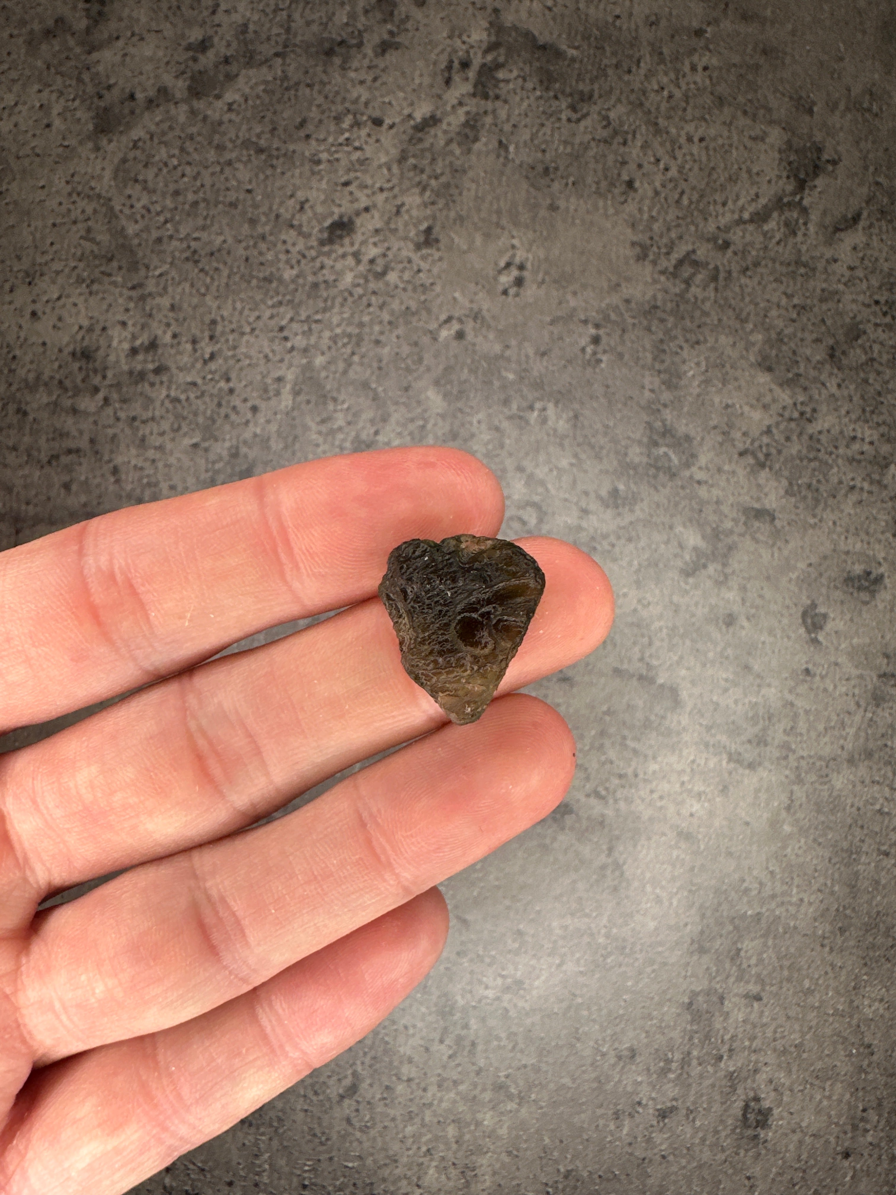 Moldavite - Rough/raw pieces