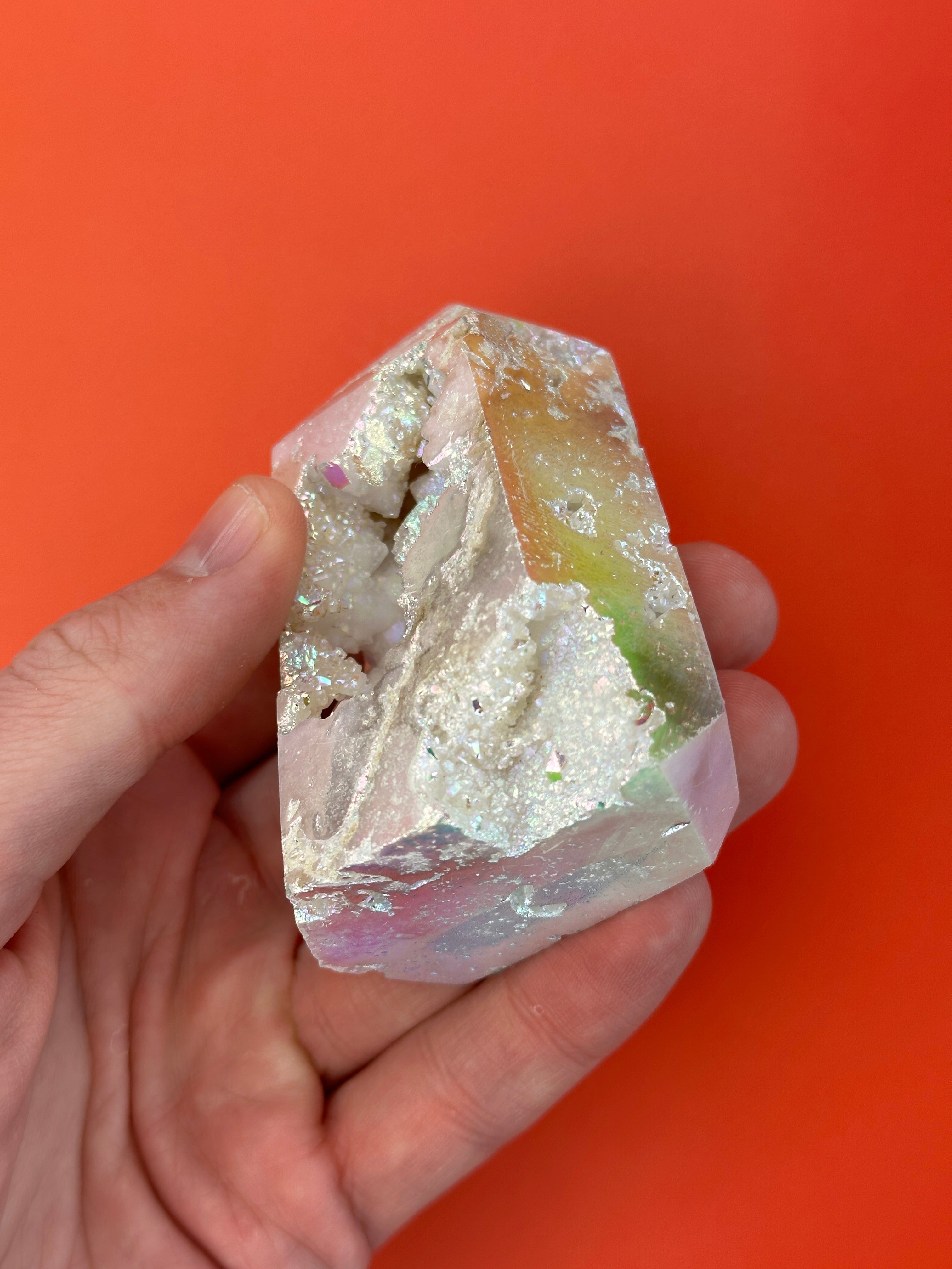 Angel aura - Rough tower with druzy