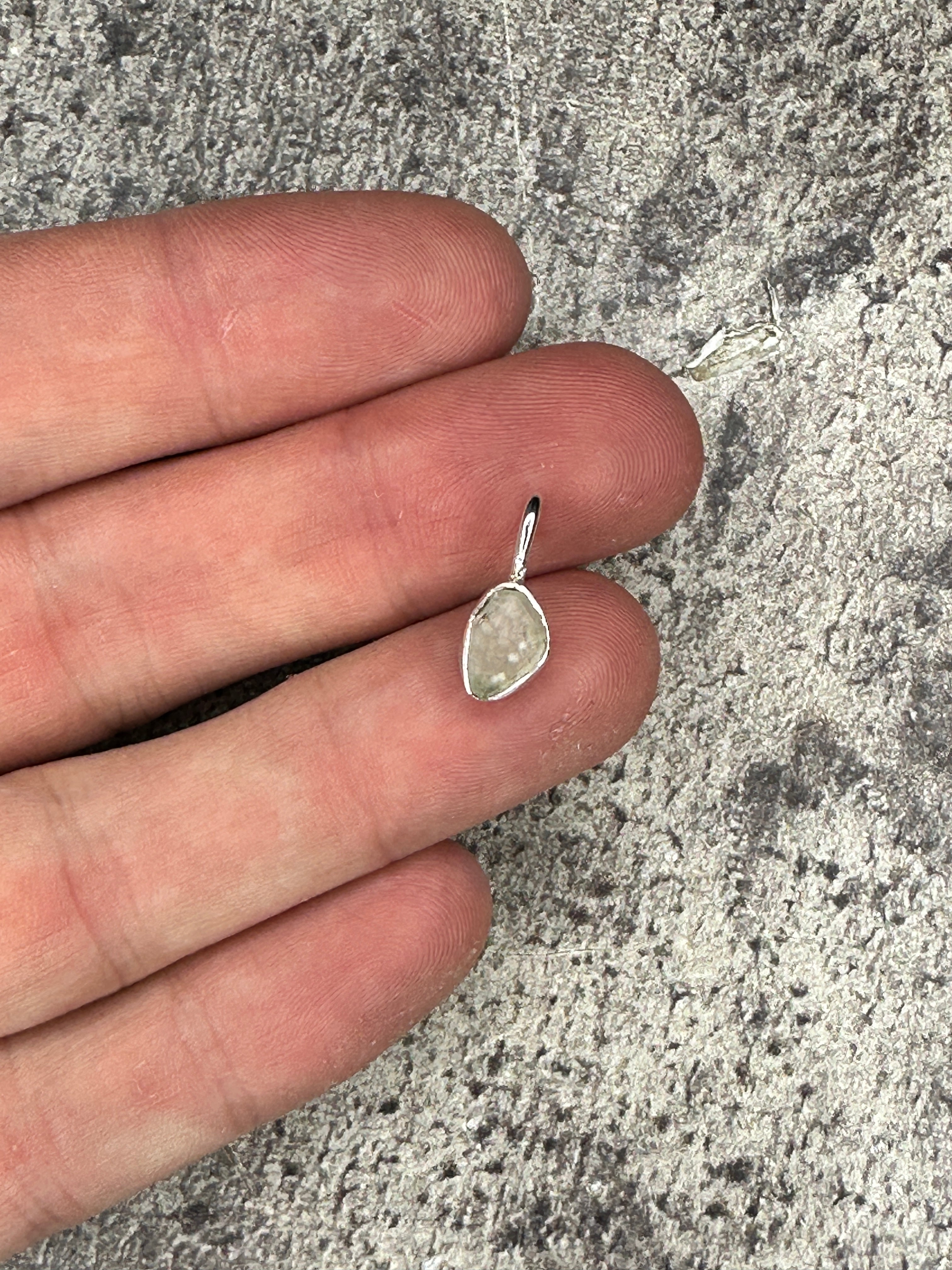 Libyan desert glass - Mini necklace pendant
