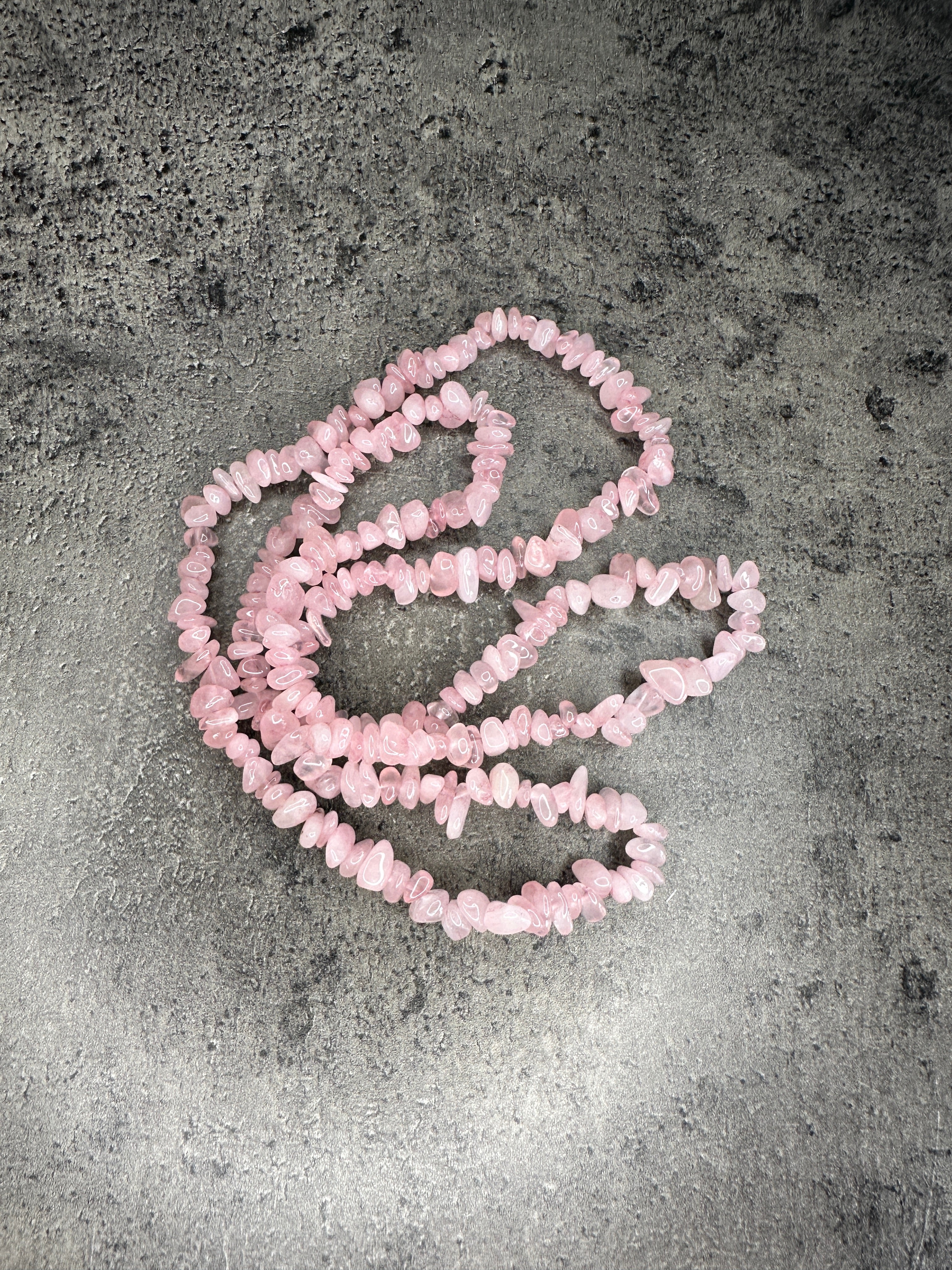 Rose quartz - Crystal chip necklace