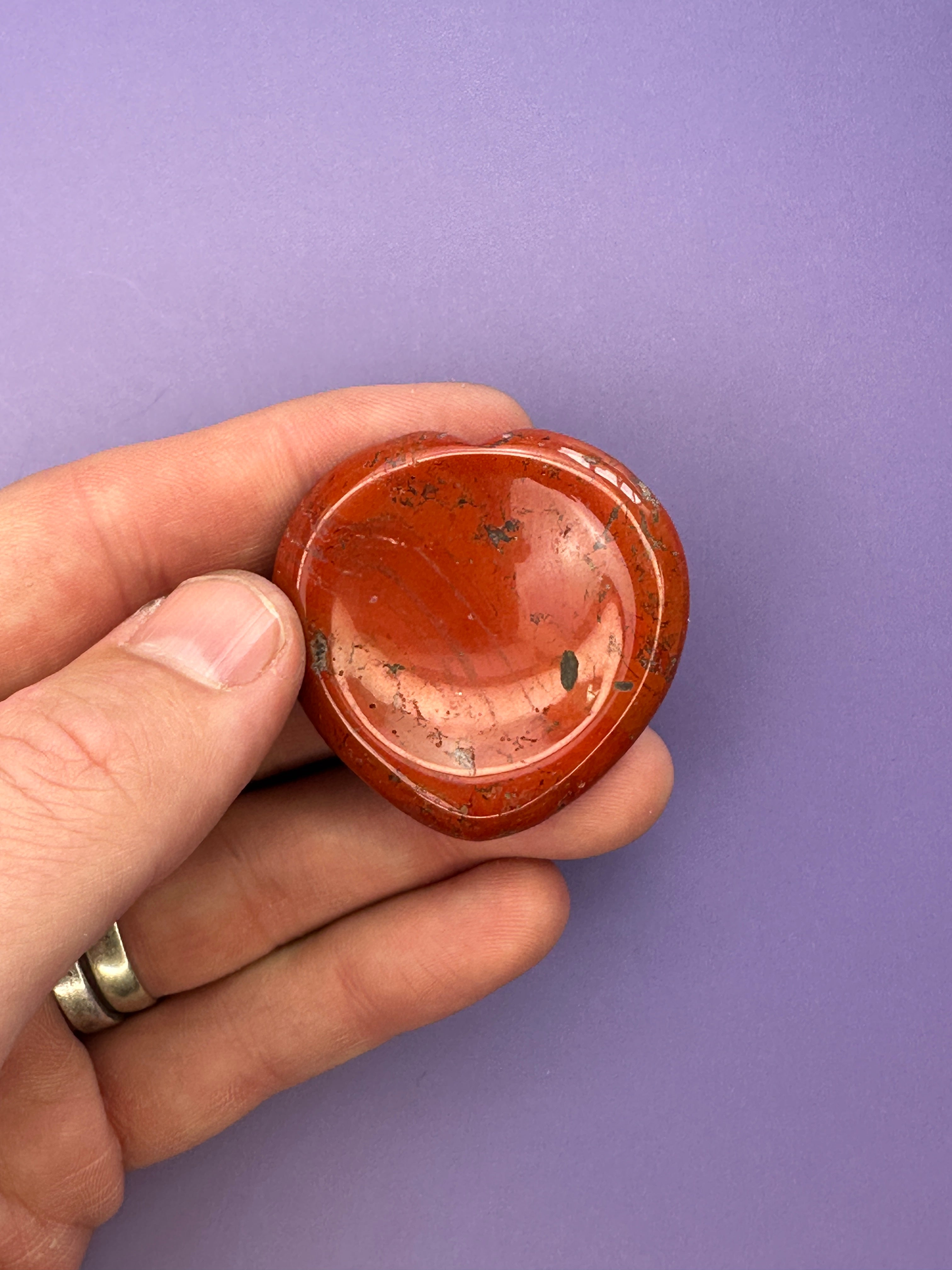 Red jasper - Heart thumbstone