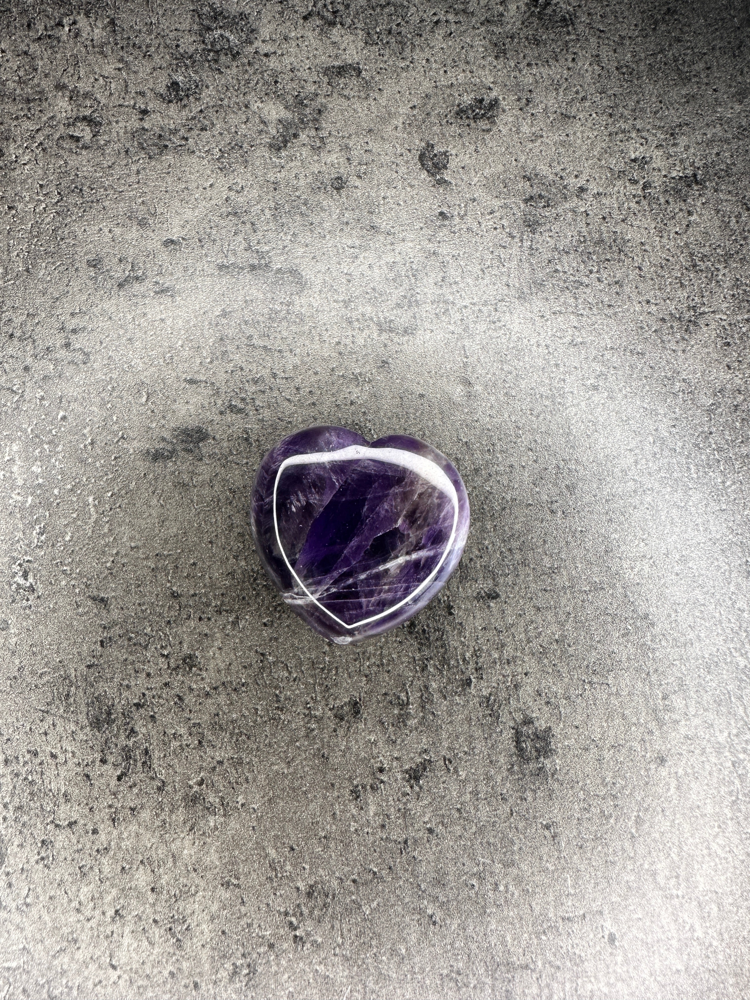 Amethyst - Medium heart