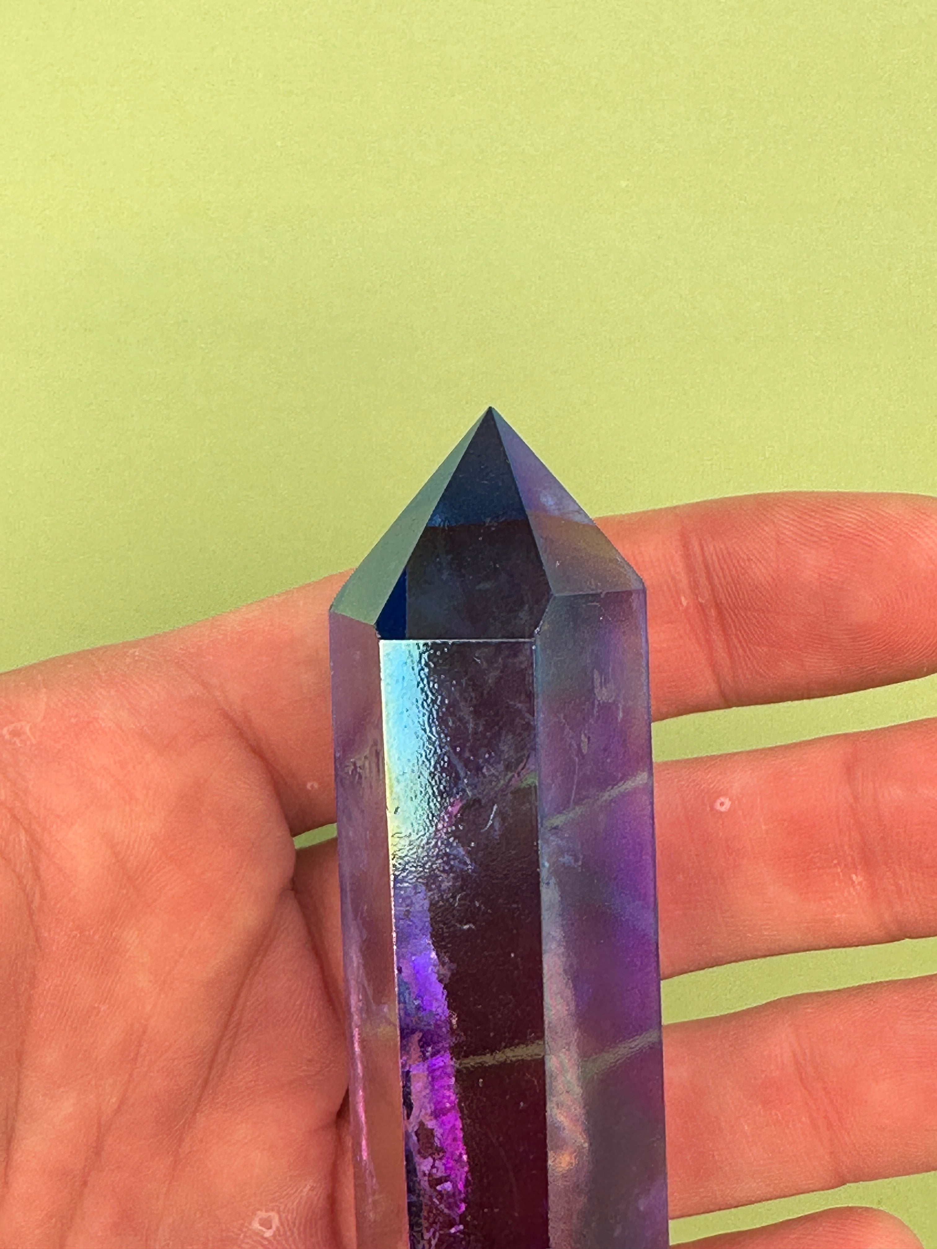 Blue-pink aura quartz - Tower