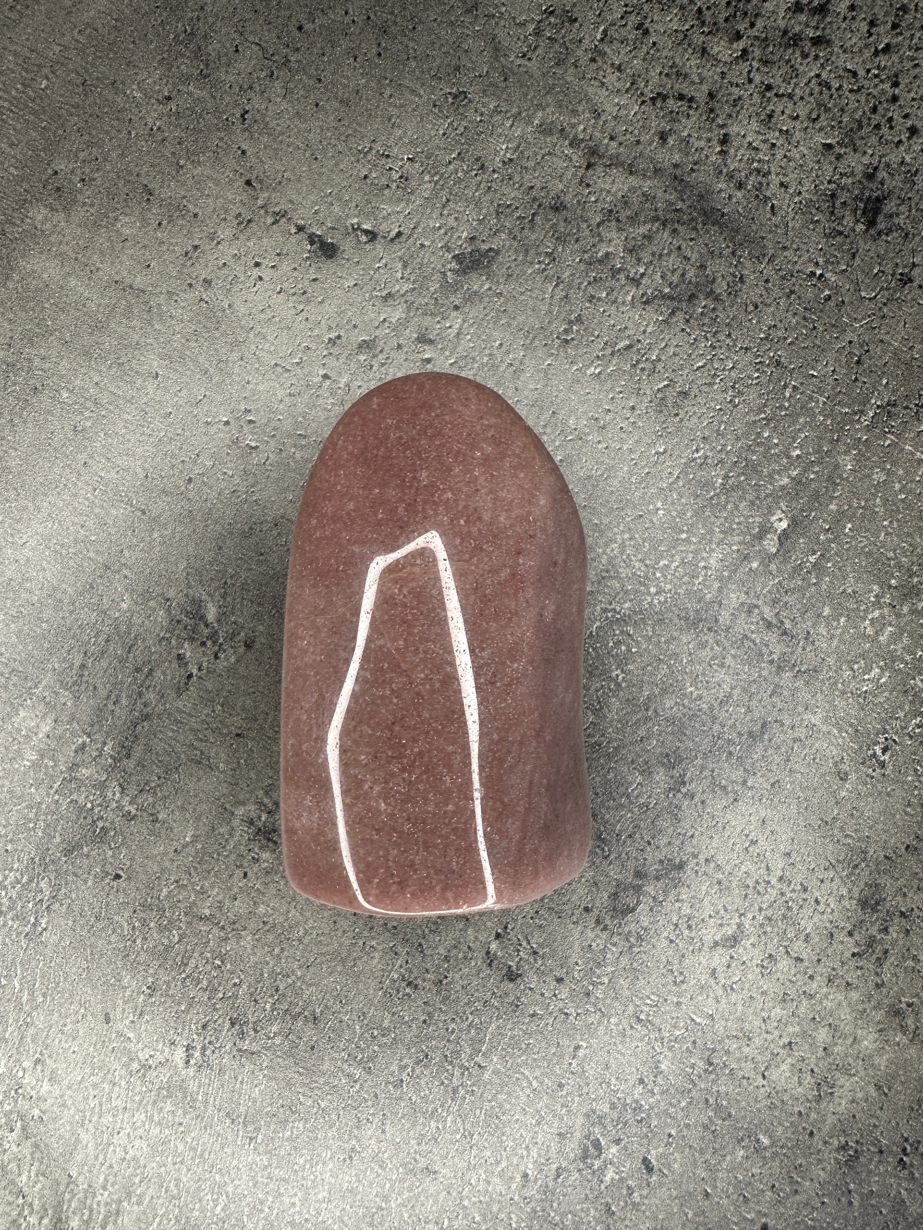 Strawberry quartz - Free form