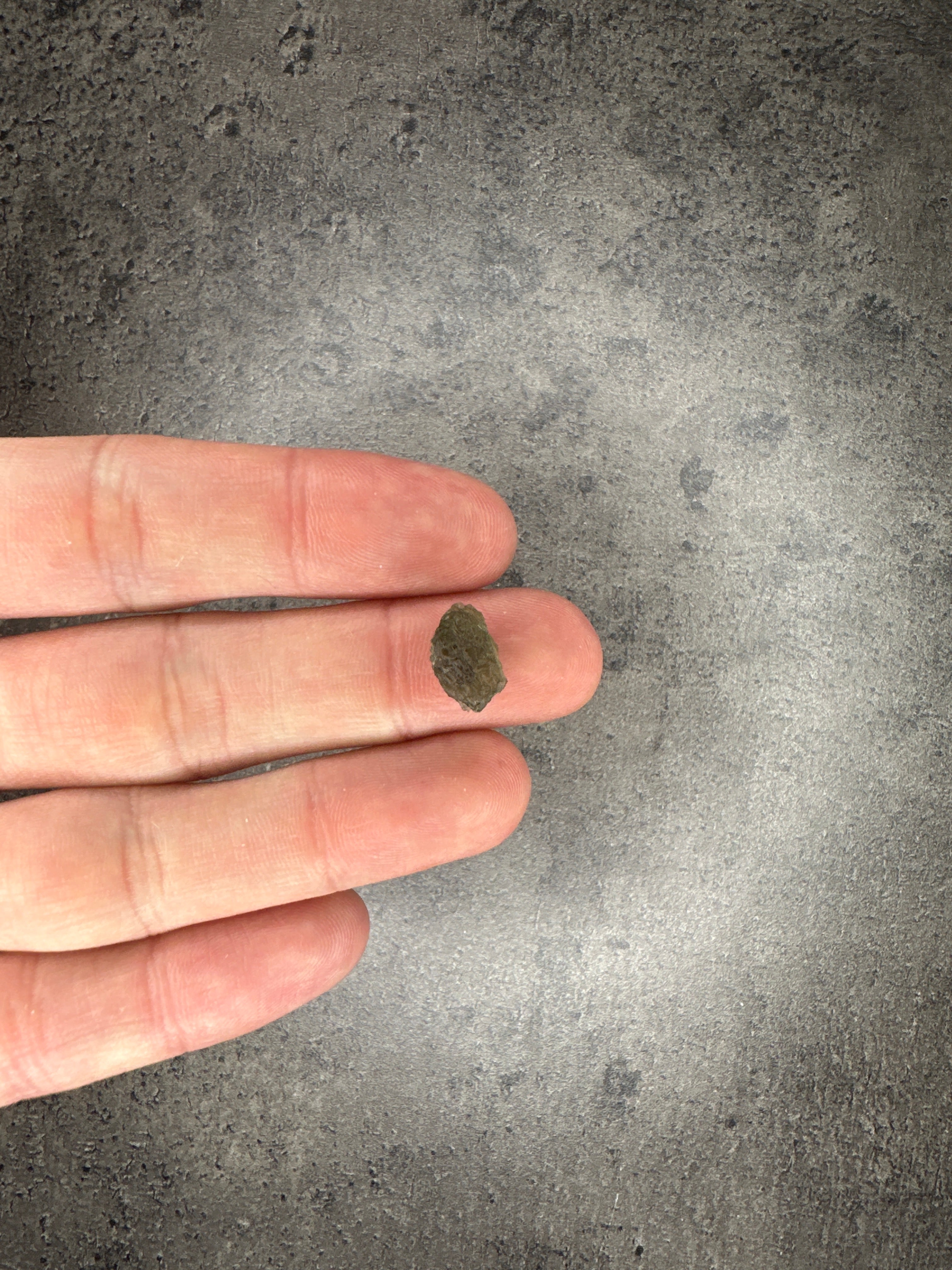 Moldavite - Rough/raw pieces