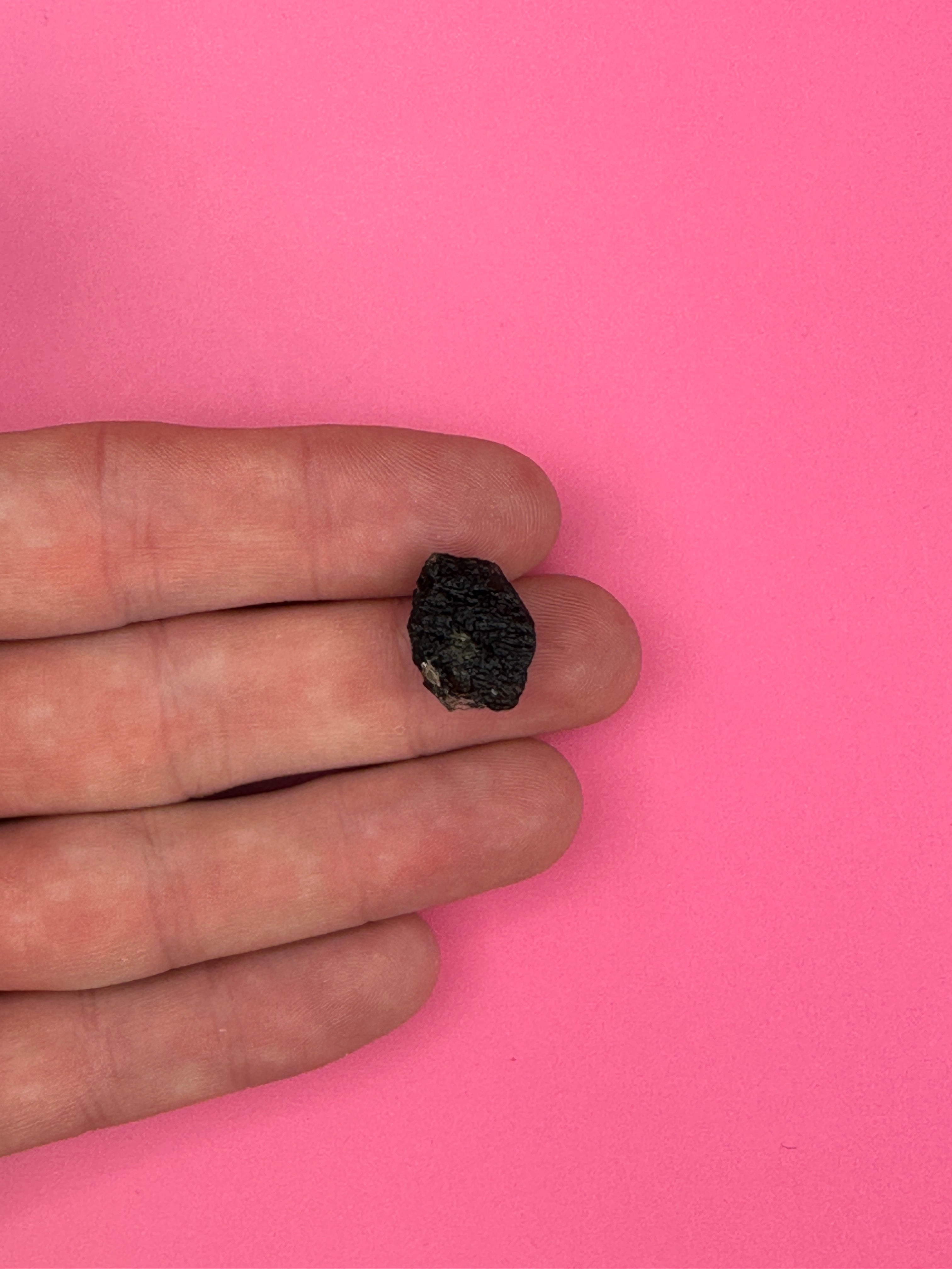 Moldavite - Rough/raw pieces