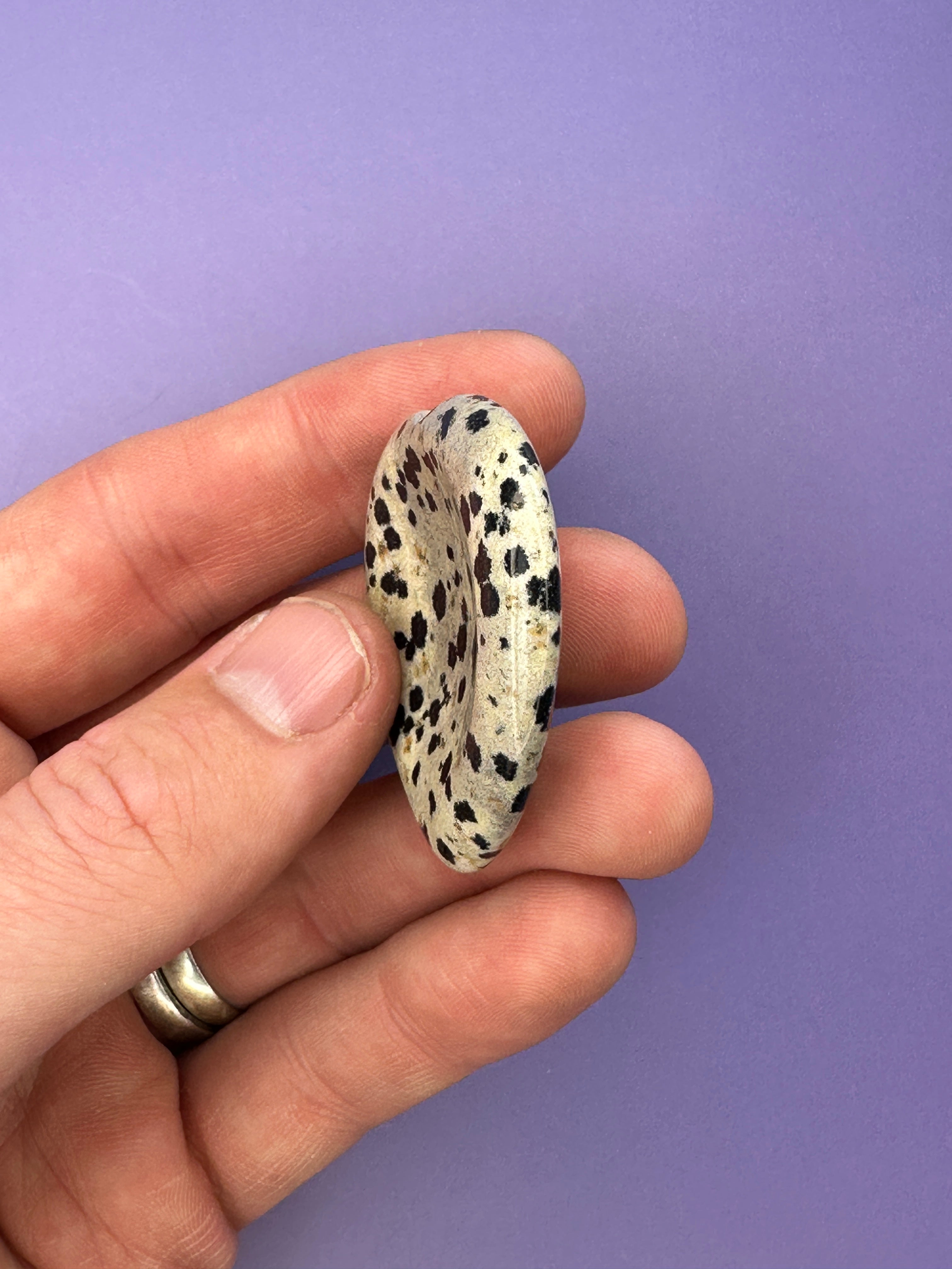 Dalmatian jasper - Heart thumbstone
