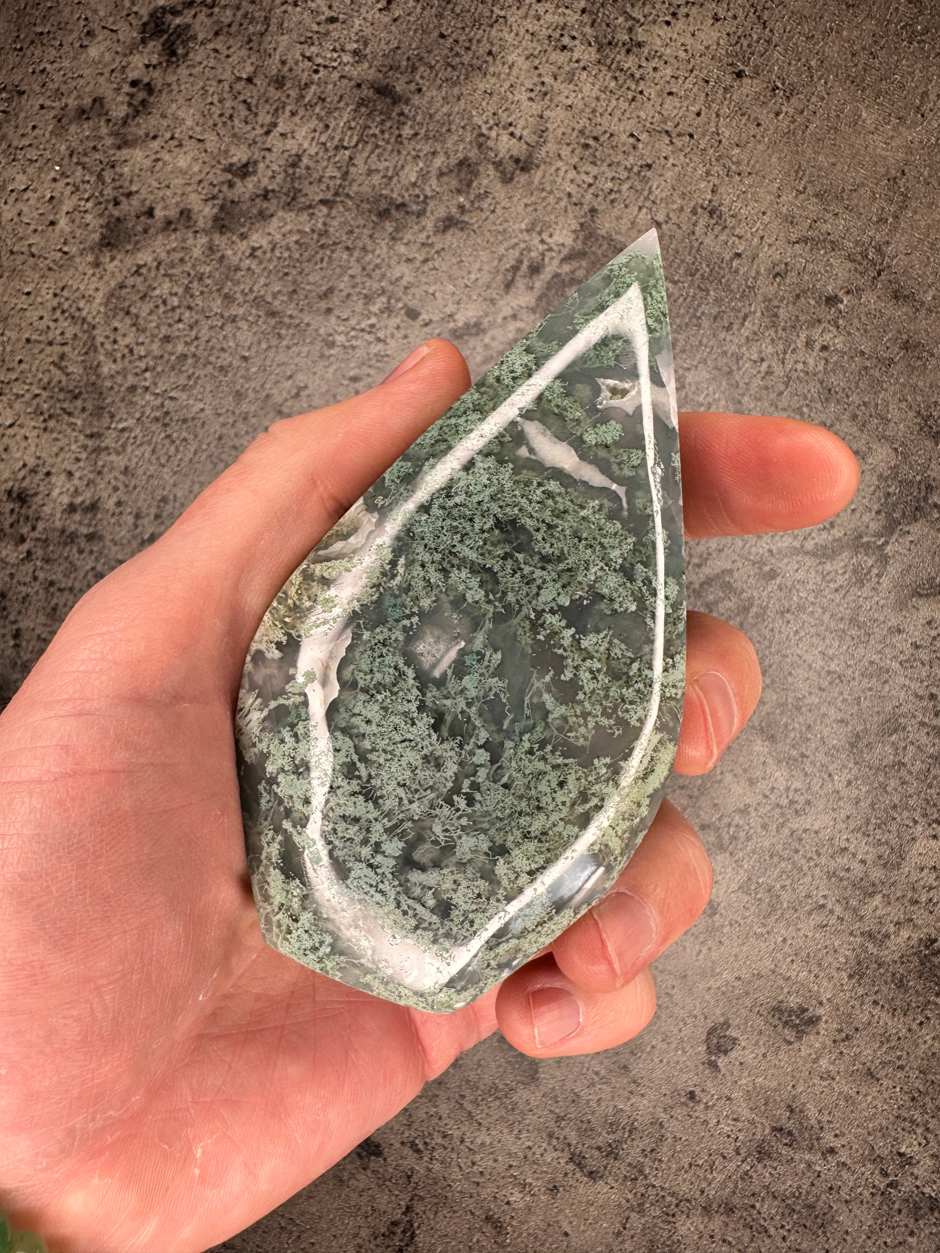 Moss agate - Free standing teardrop