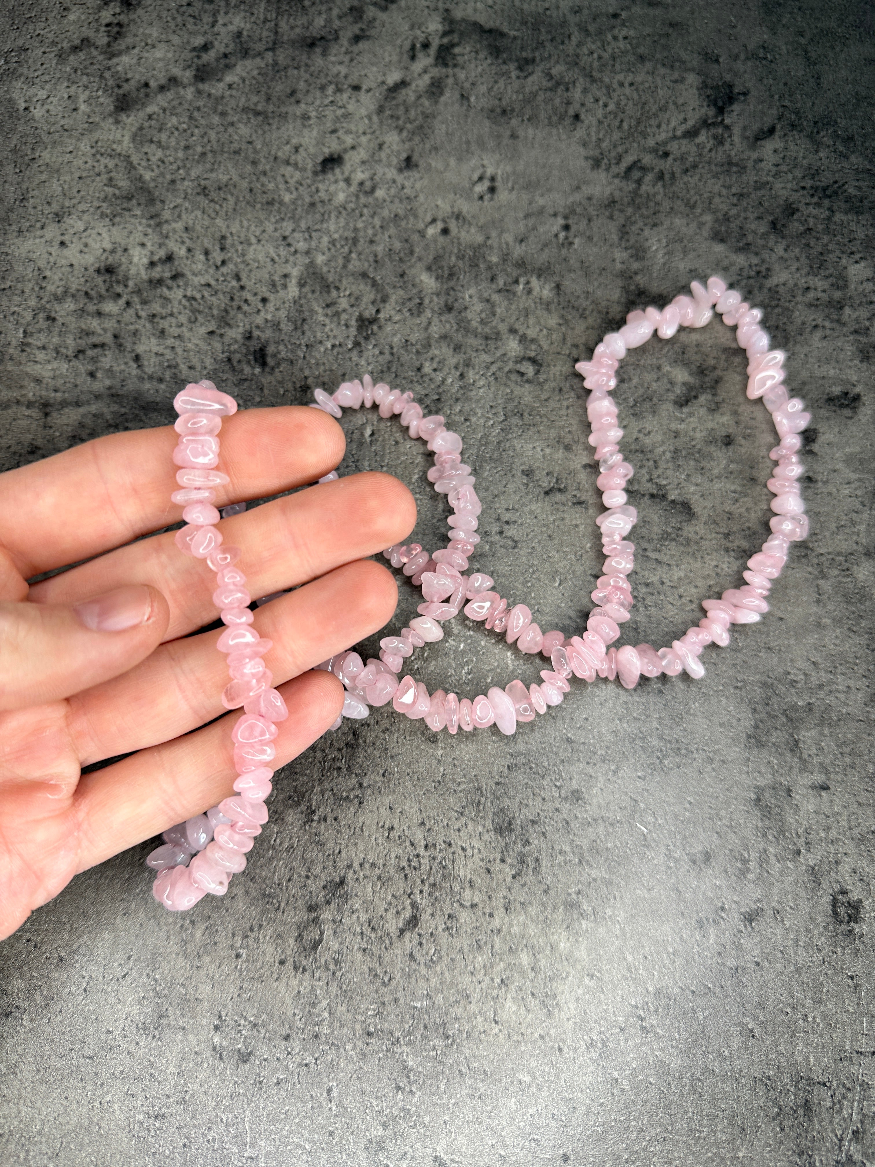 Rose quartz - Crystal chip necklace