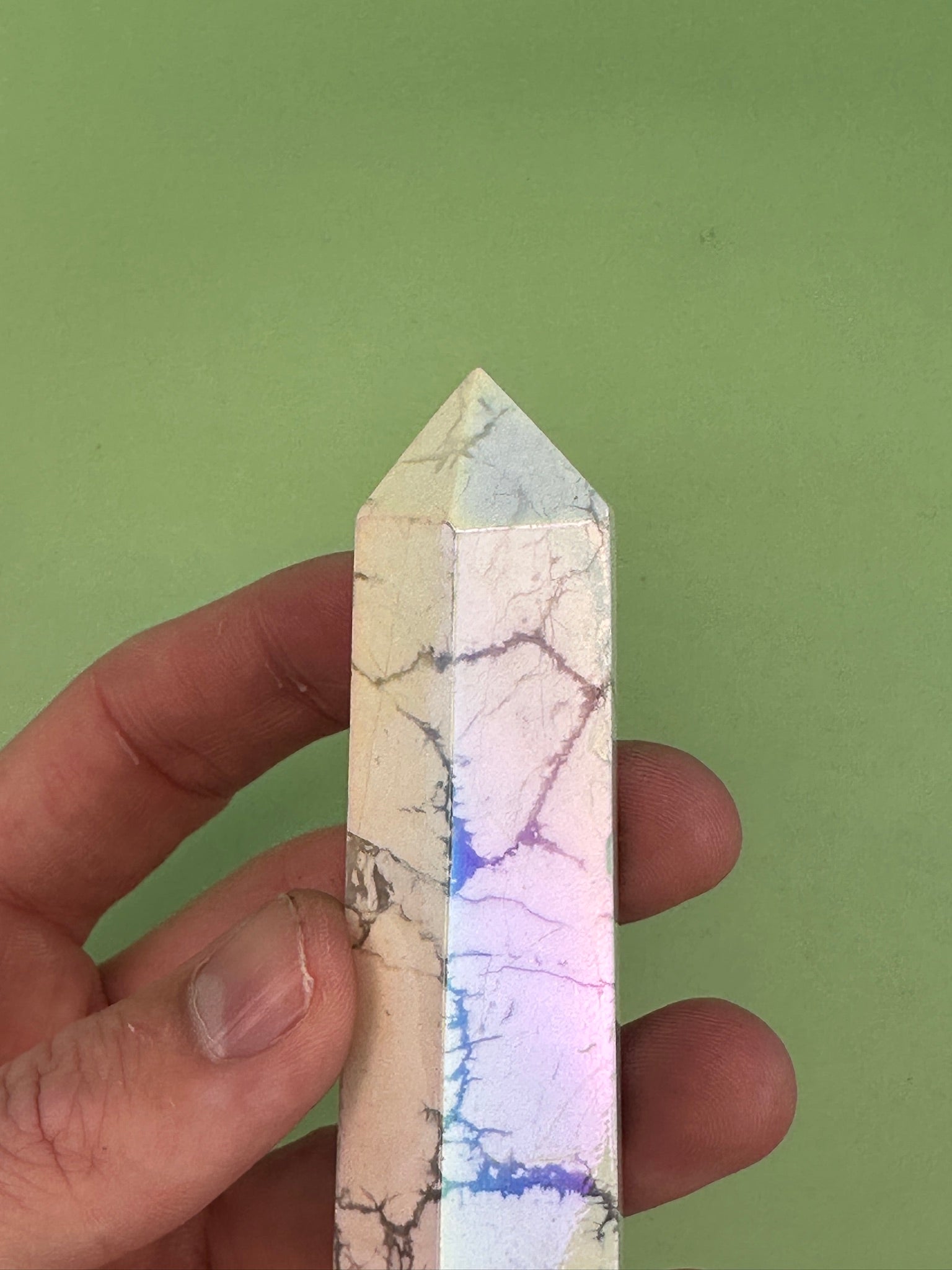 Aura howlite - Tower