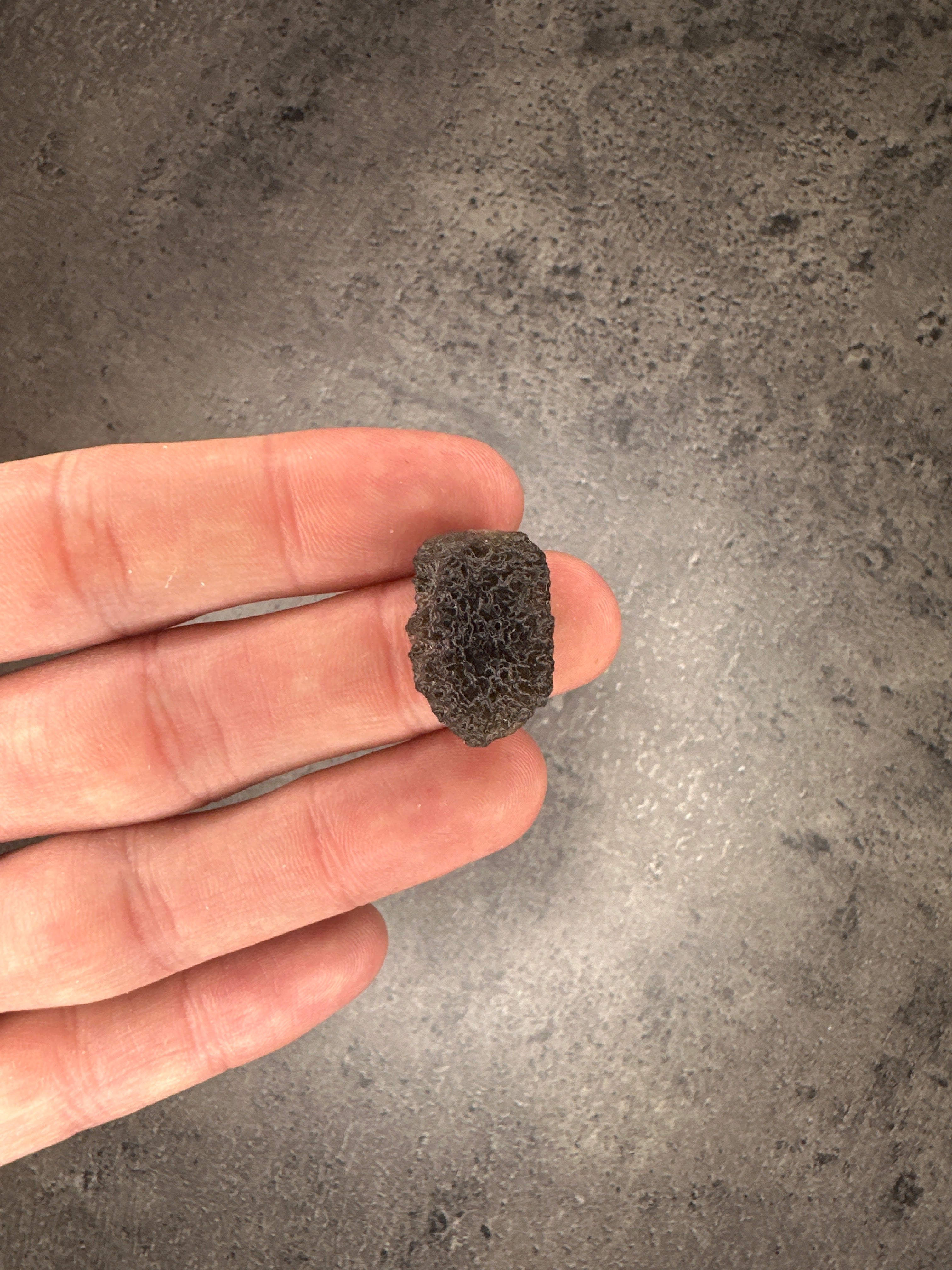 Moldavite - Rough/raw pieces