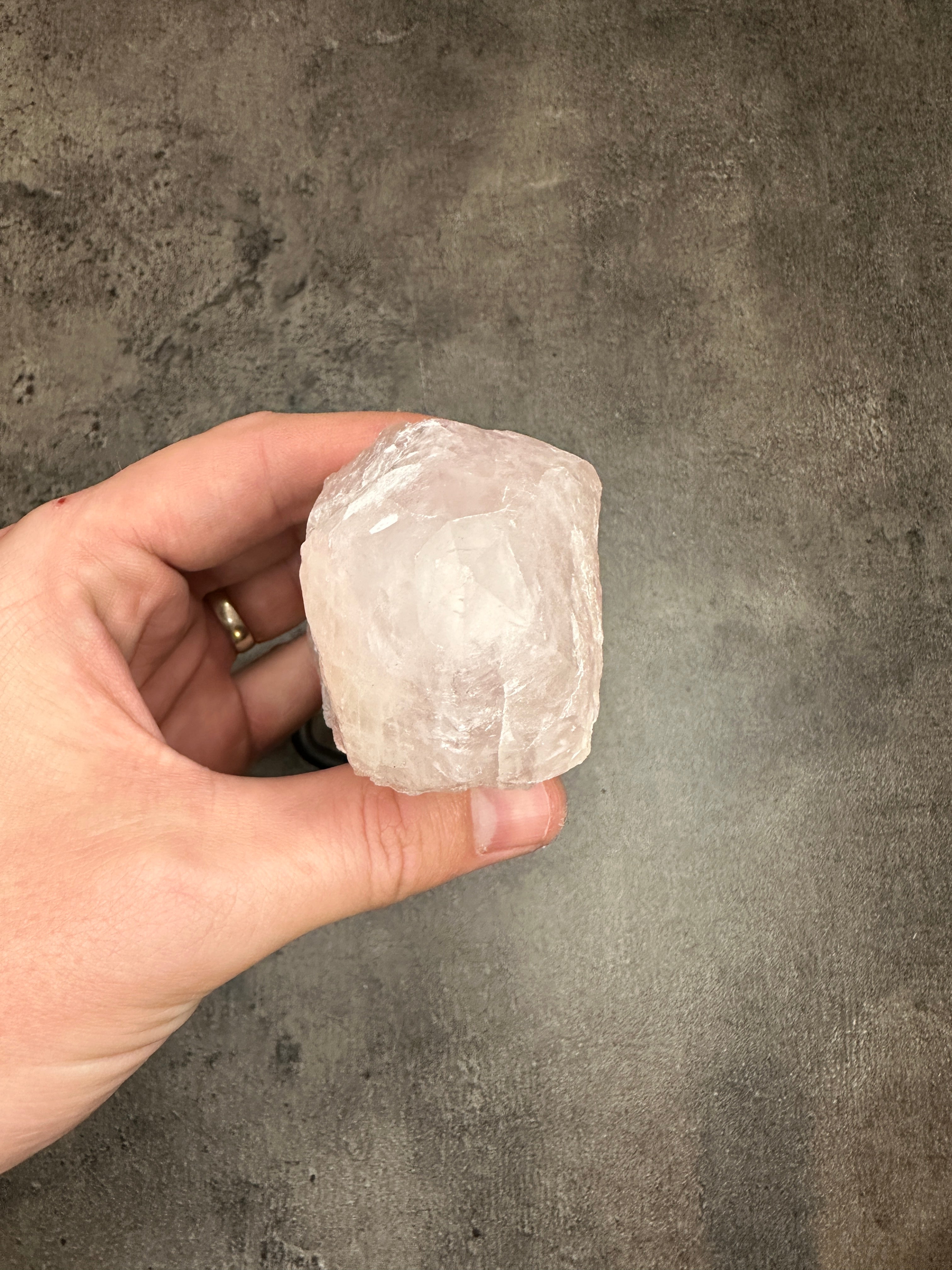 Rose quartz - Rough chunk on stand