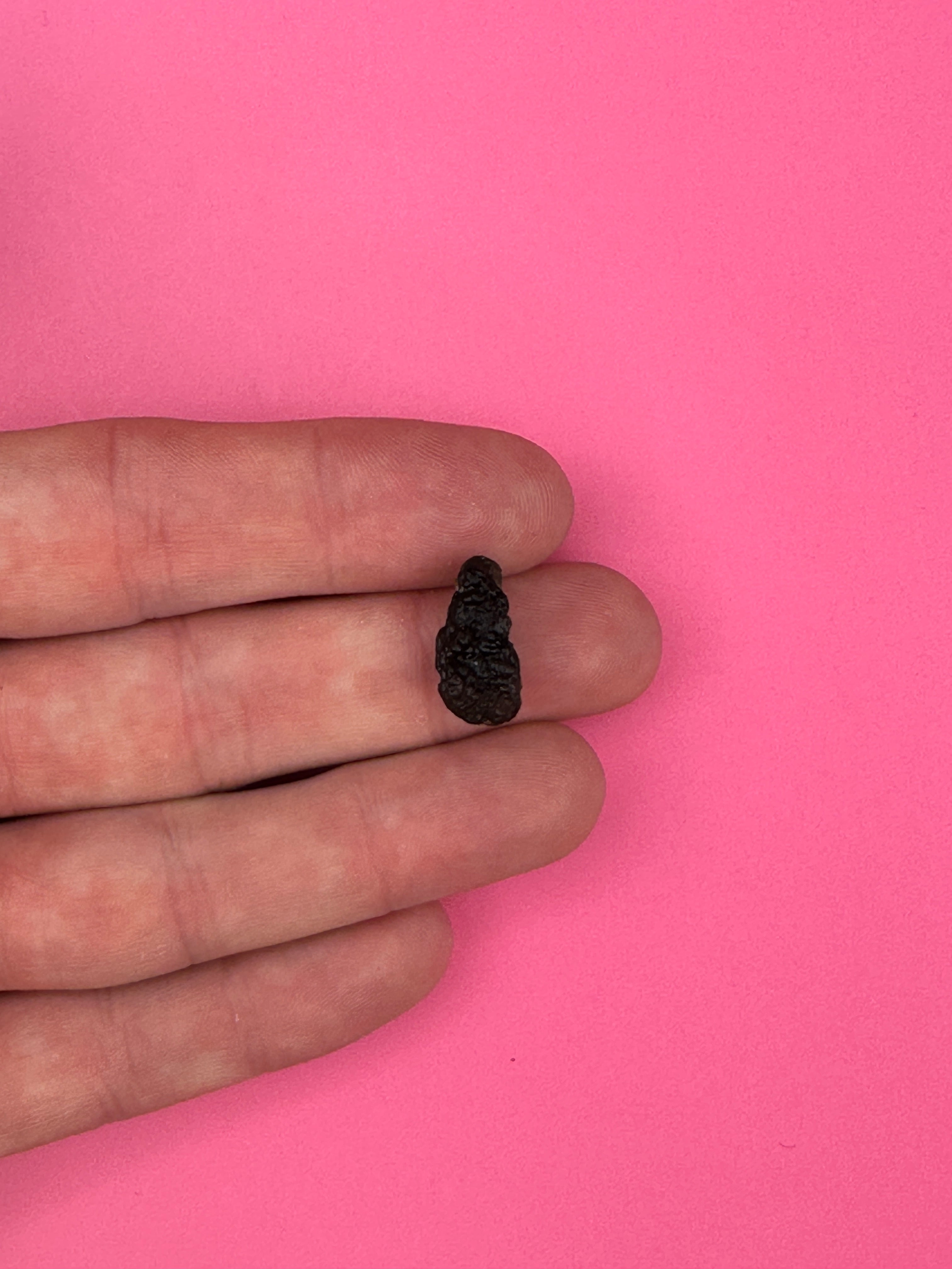 Moldavite - Rough/raw pieces