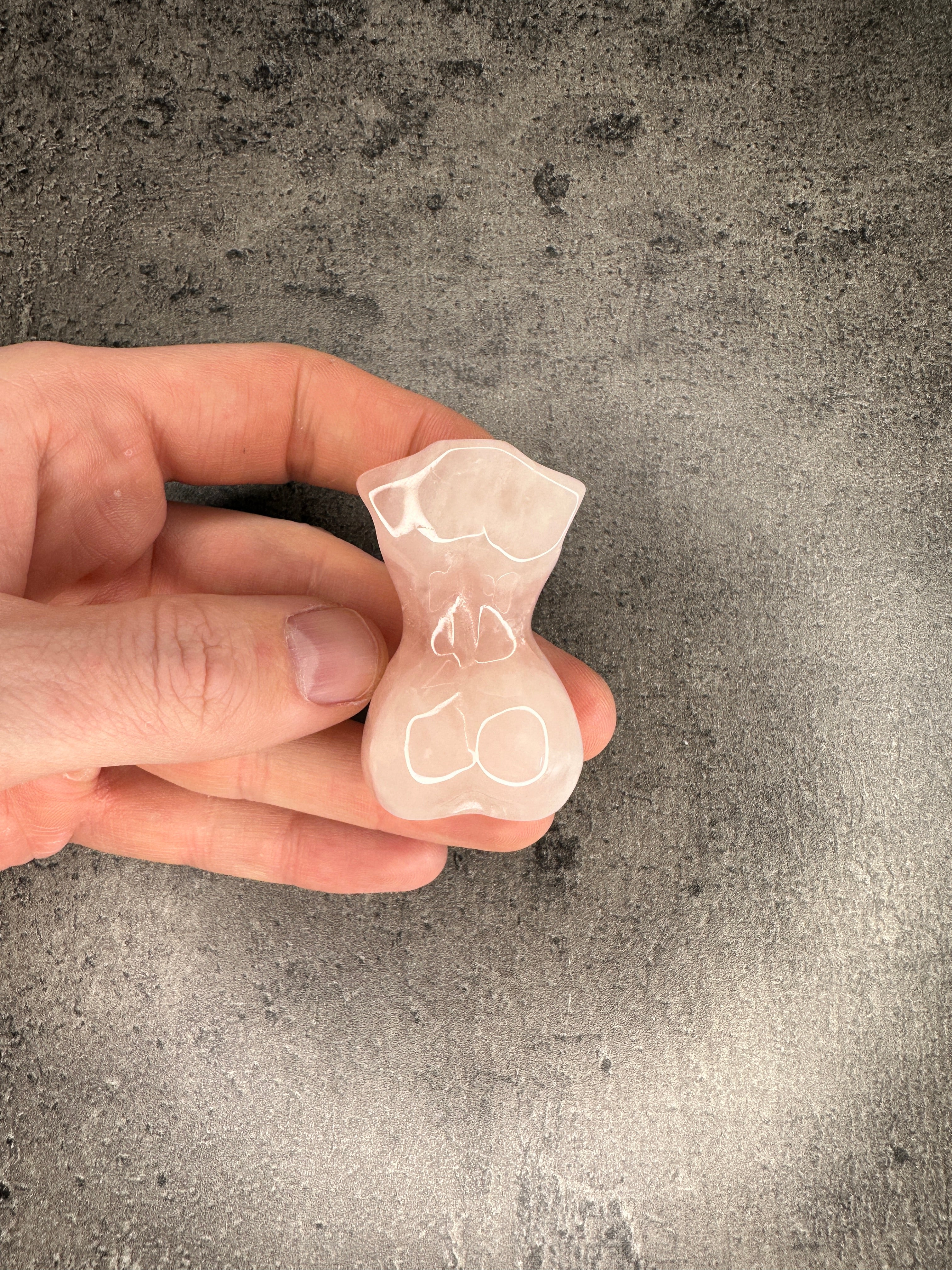 Rose quartz - Female torso