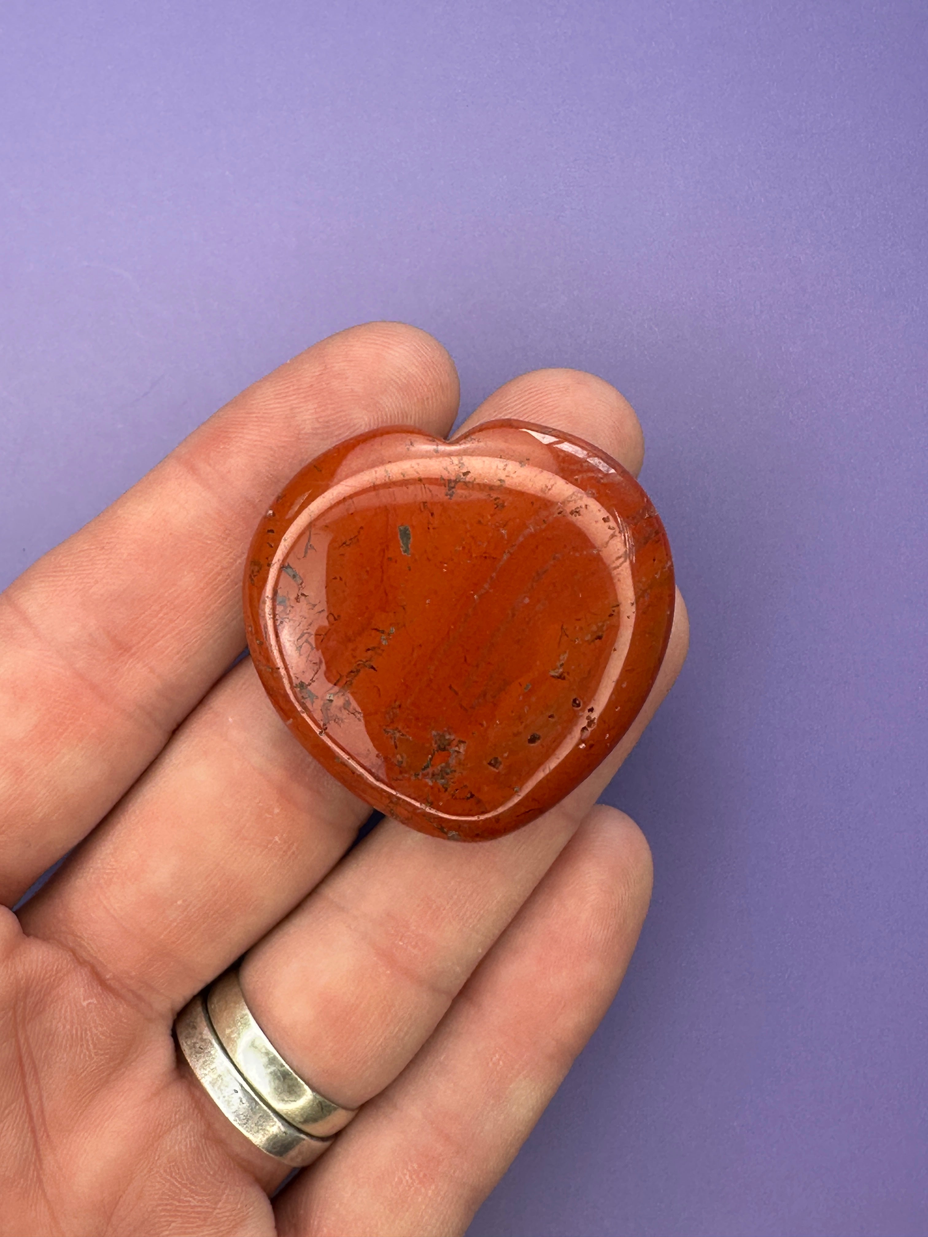 Red jasper - Heart thumbstone