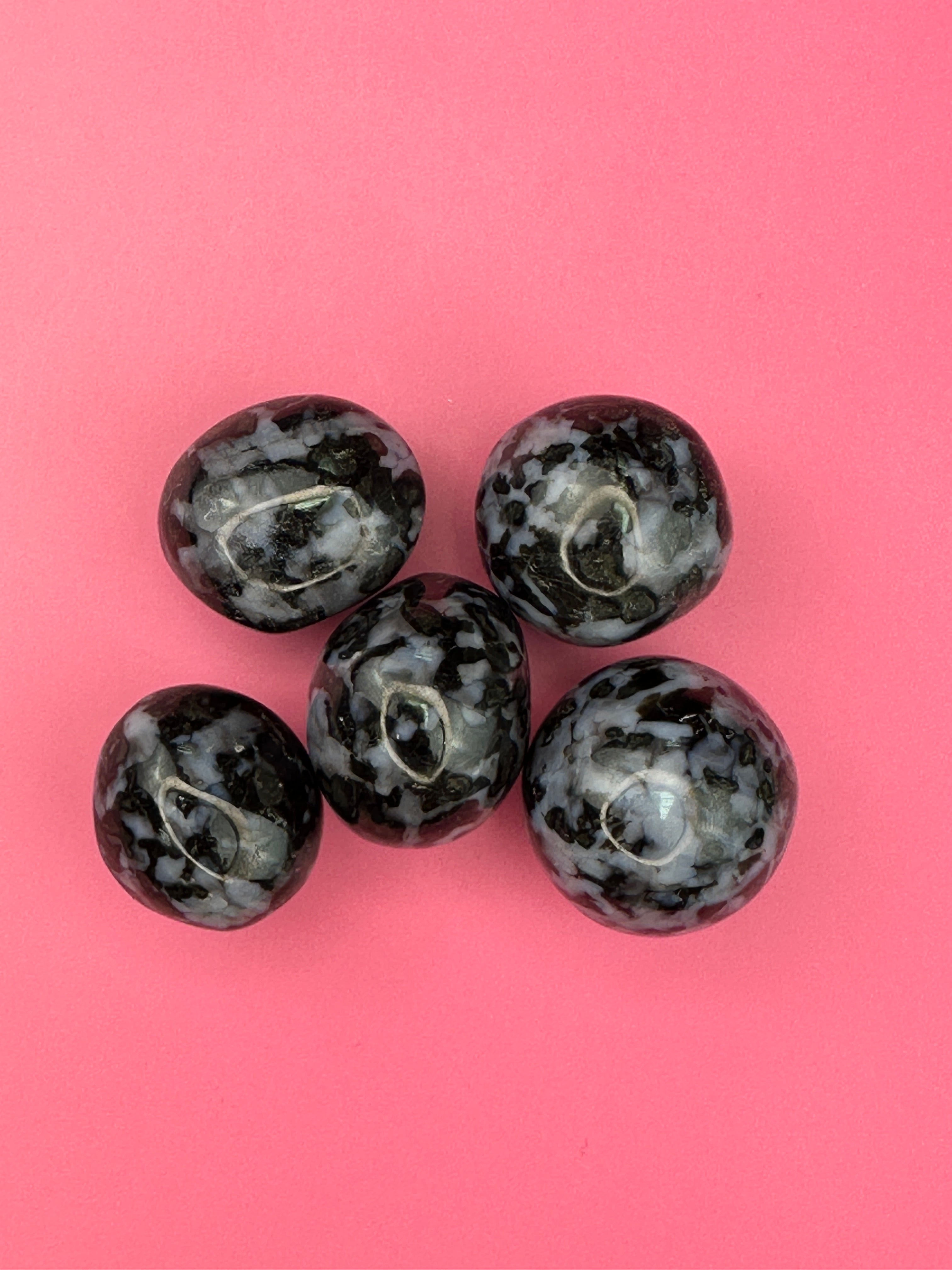 Indigo gabbro - Tumblestone