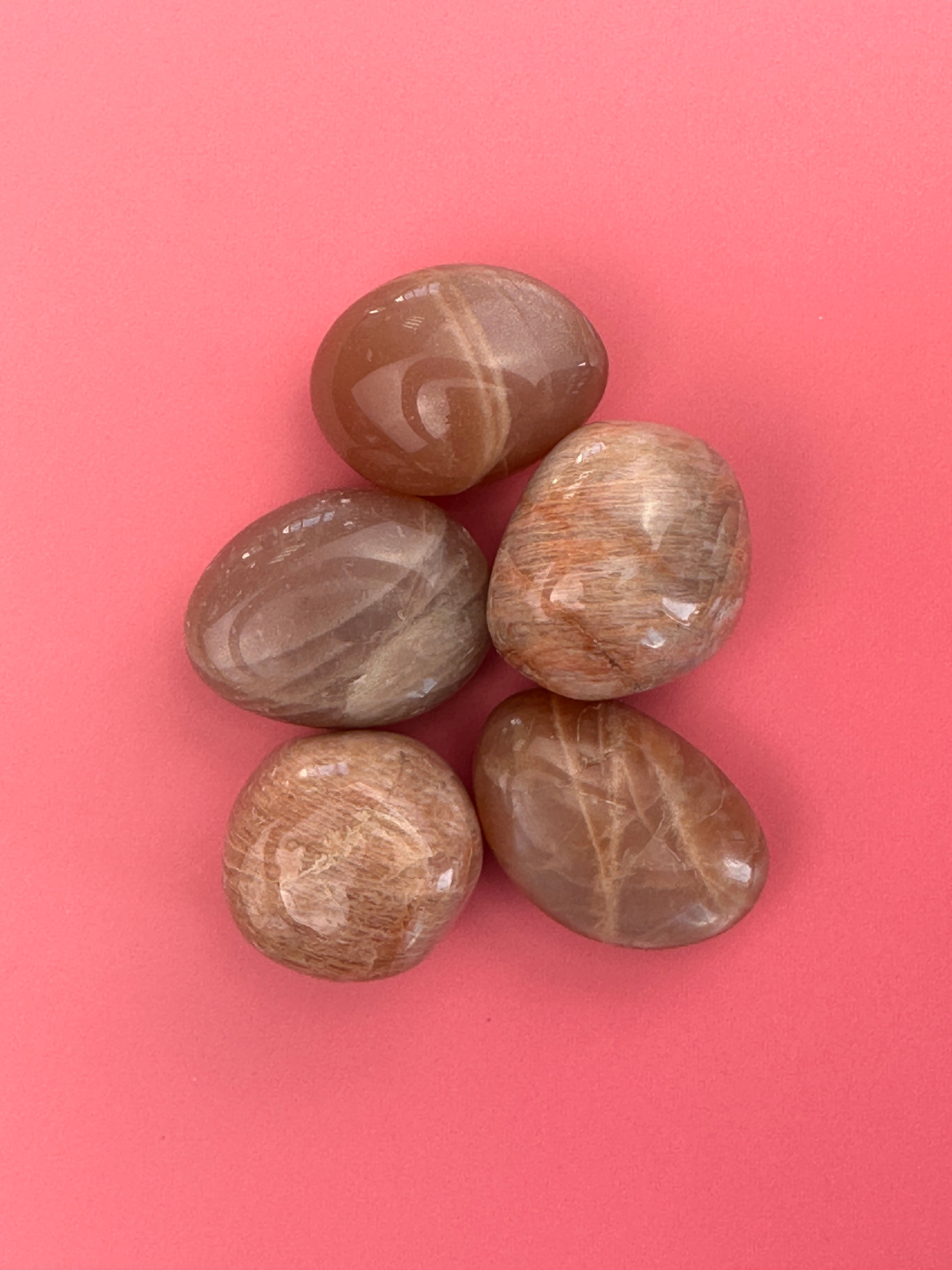 Peach moonstone - Tumblestone