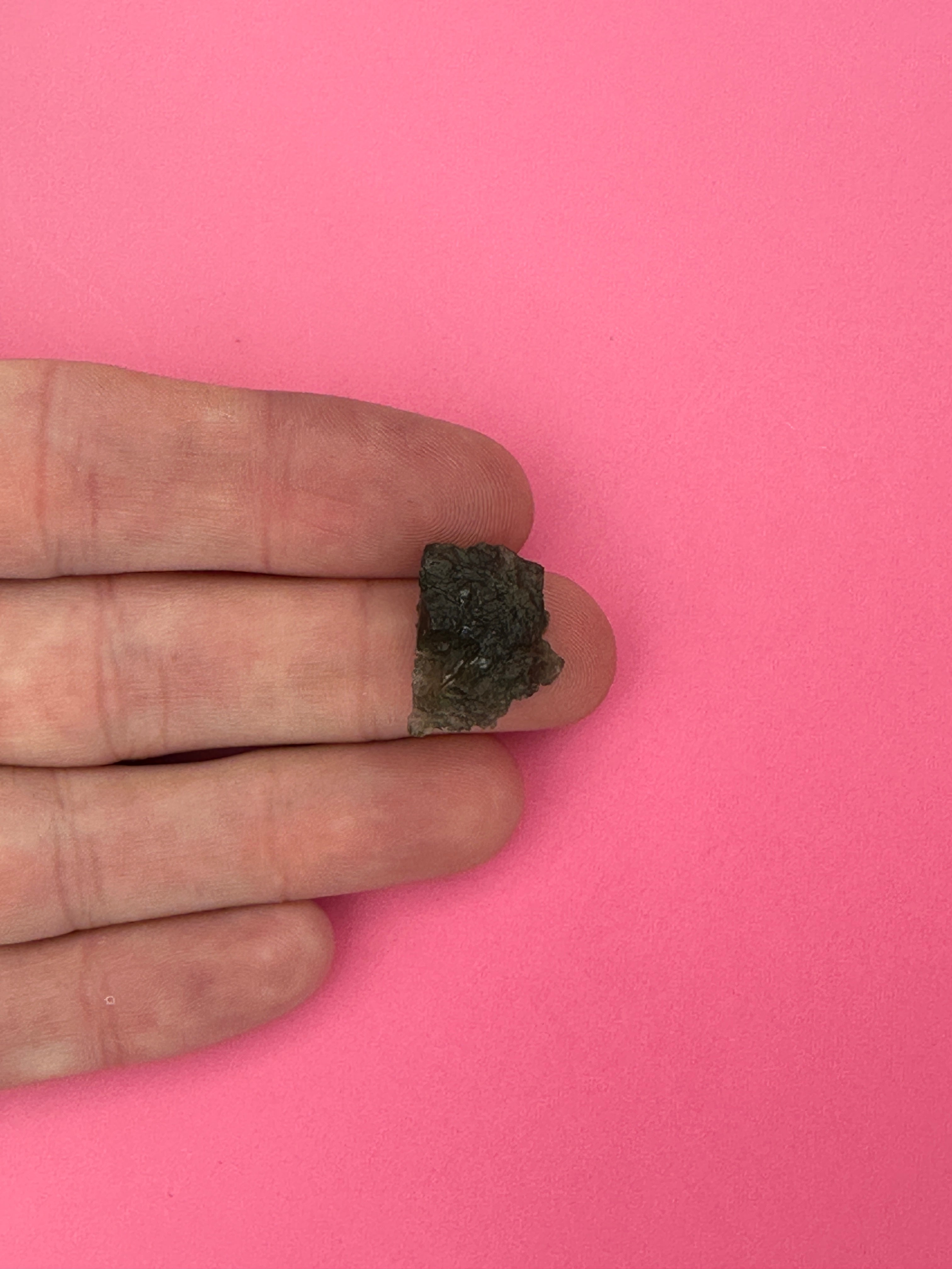Moldavite - Rough/raw pieces