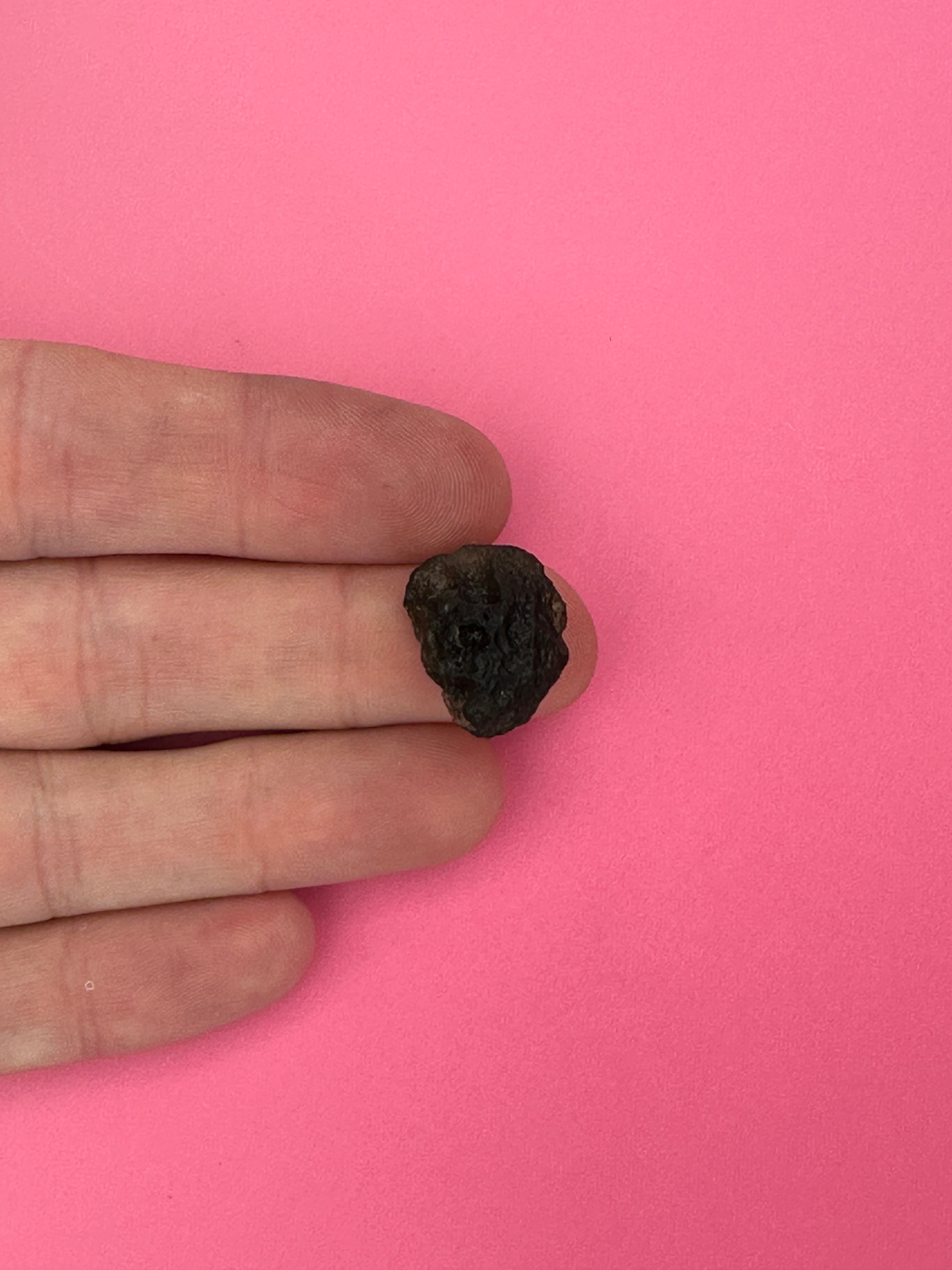 Moldavite - Rough/raw pieces