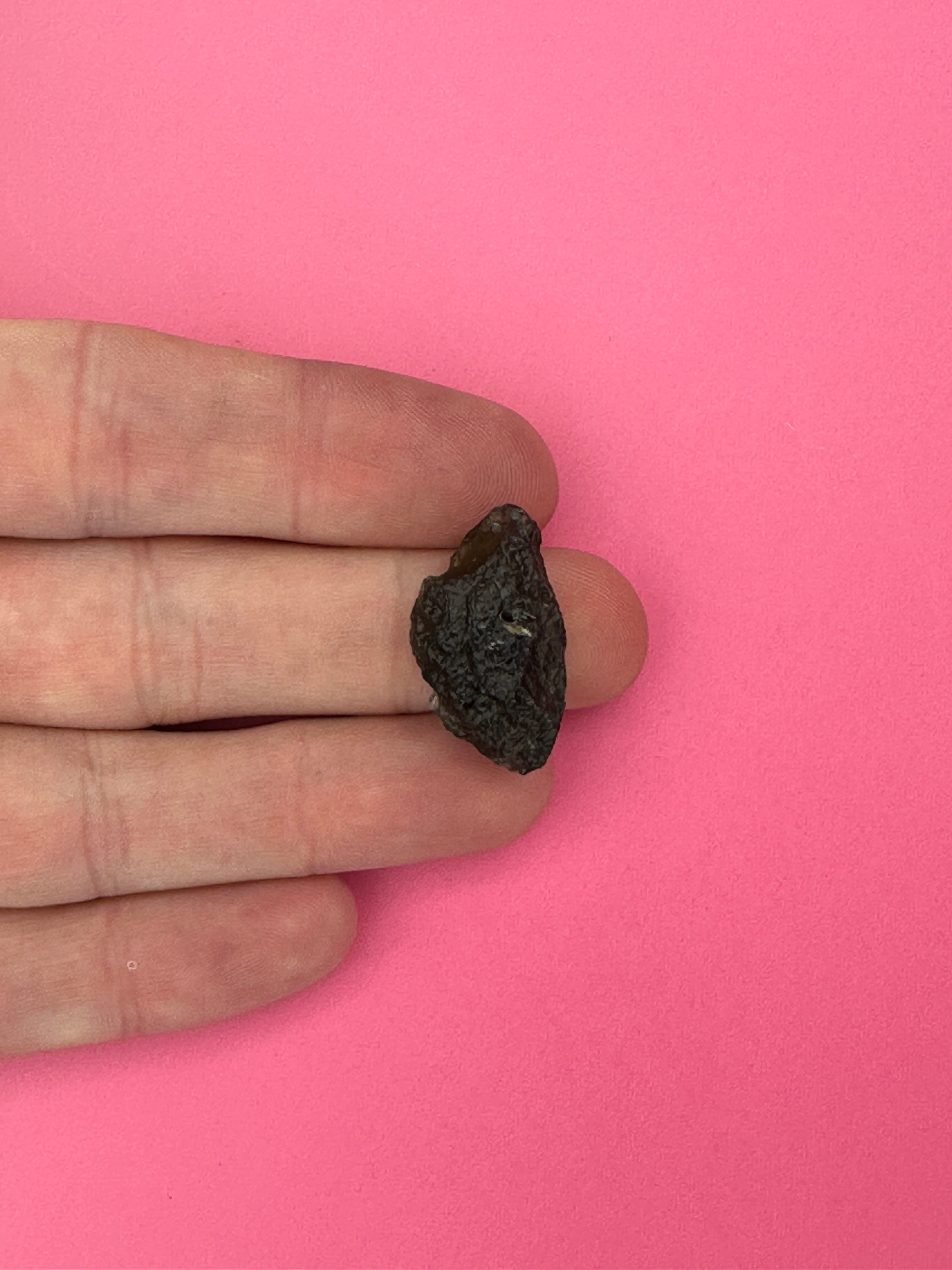 Moldavite - Rough/raw pieces