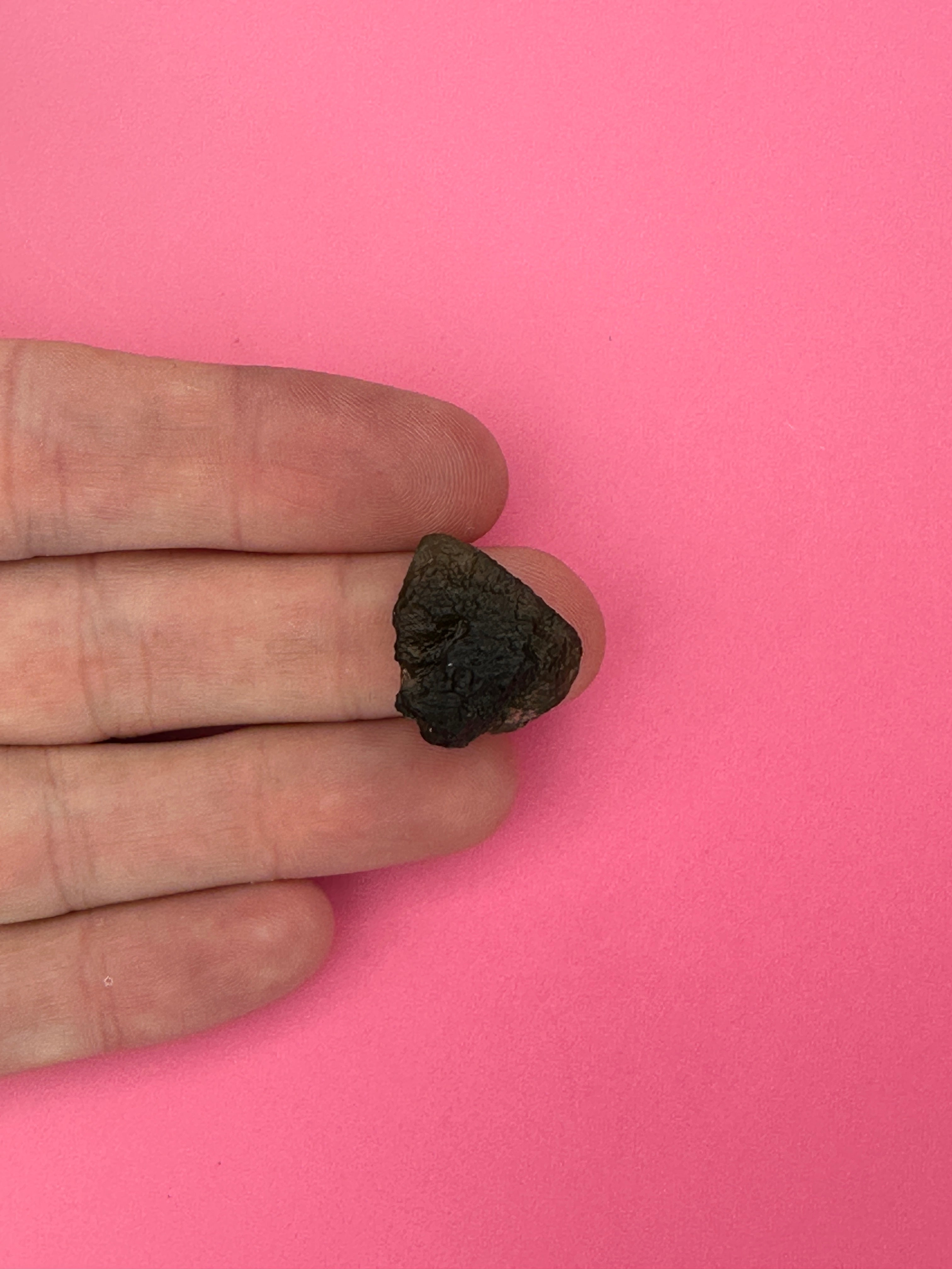 Moldavite - Rough/raw pieces